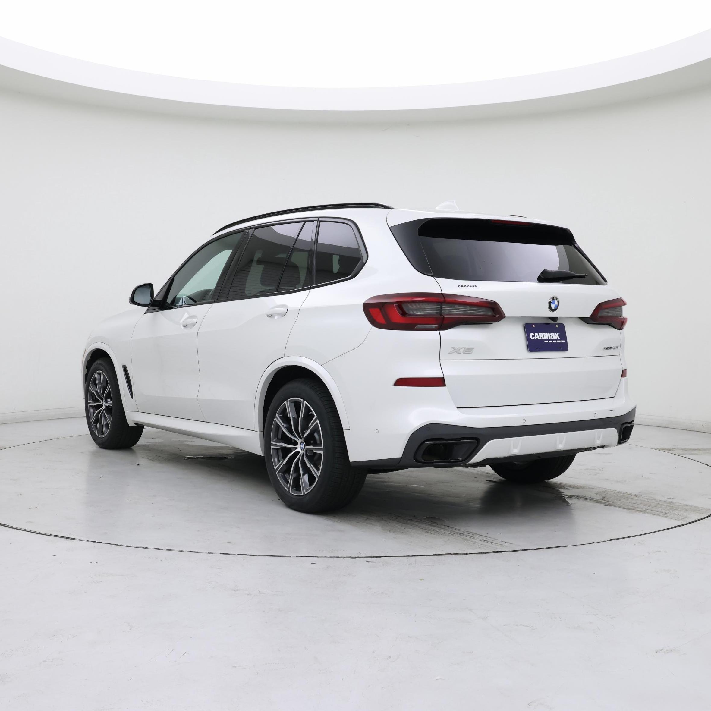 Thumbnail: 2022 BMW X5 - 2