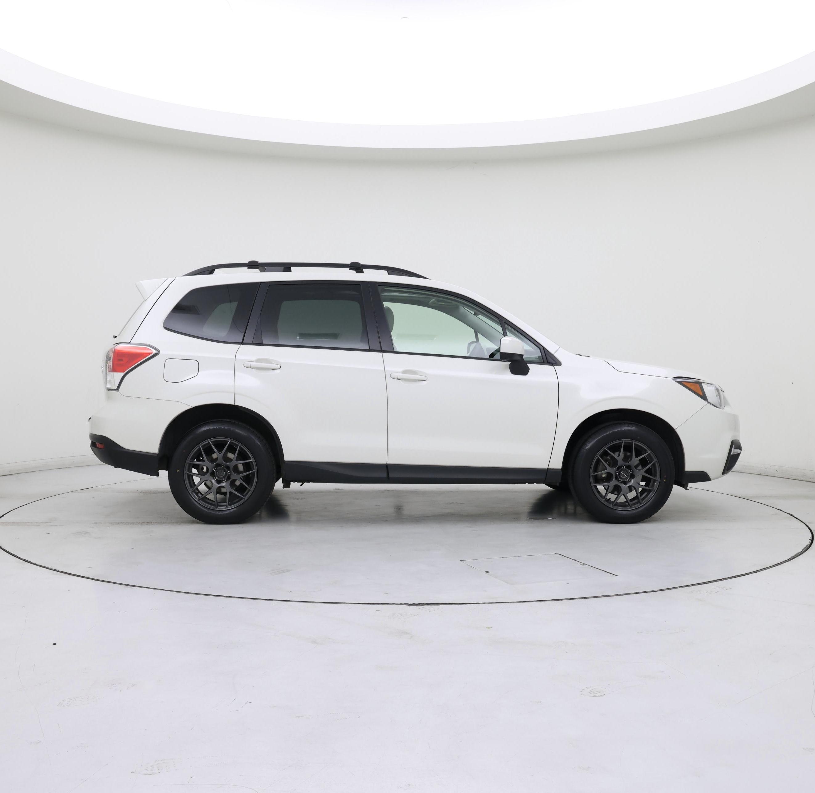 Thumbnail: 2017 Subaru Forester - 7