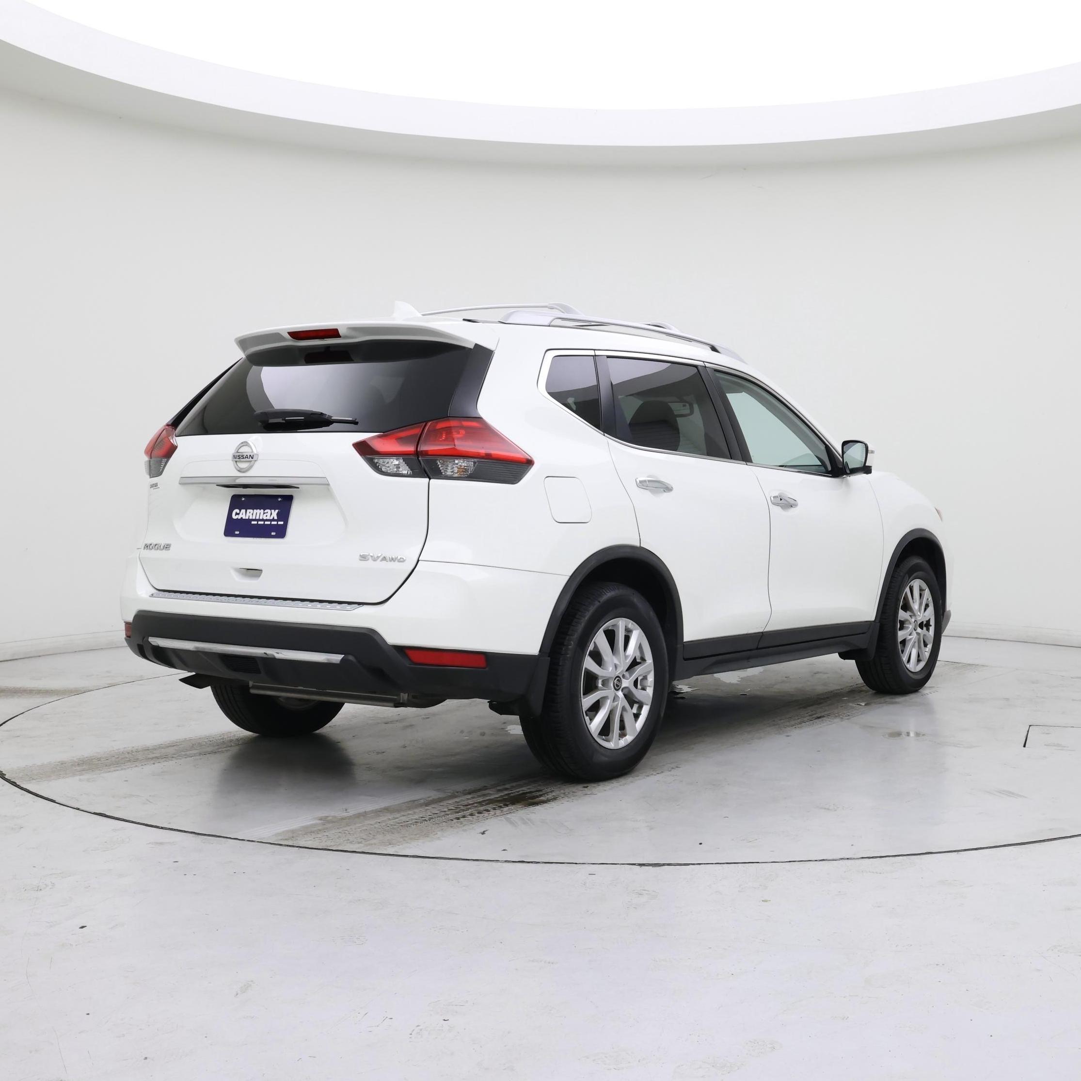 Thumbnail: 2017 Nissan Rogue - 8