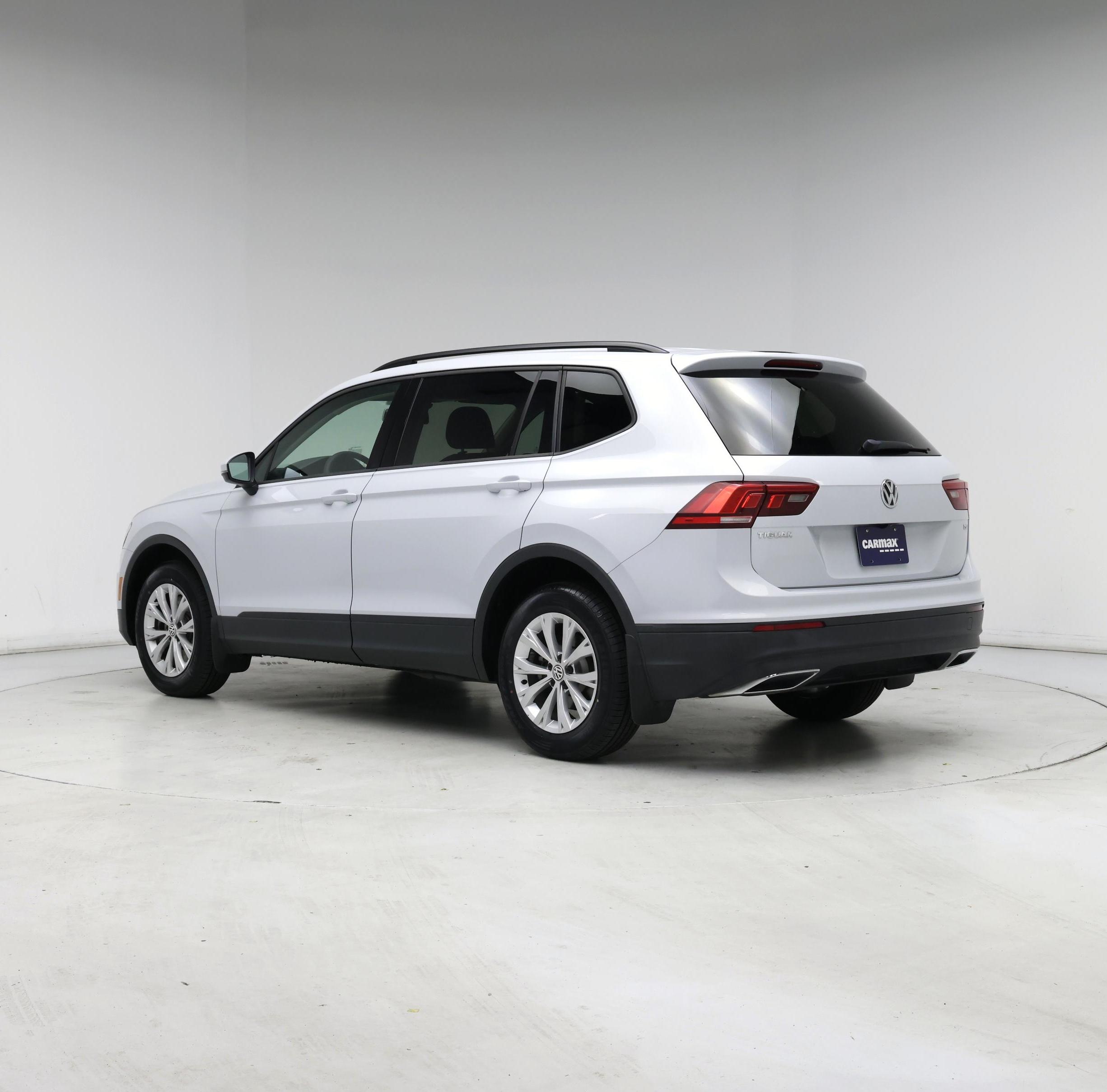 Thumbnail: 2018 Volkswagen Tiguan - 2