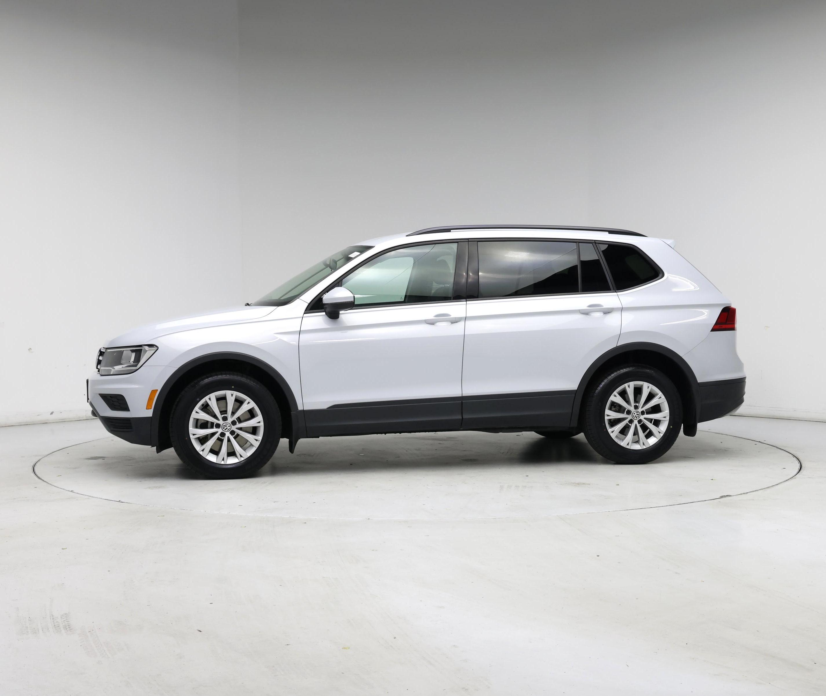 Thumbnail: 2018 Volkswagen Tiguan - 3