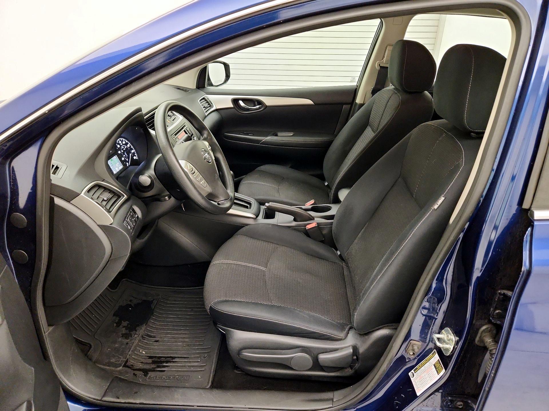 Thumbnail: 2017 Nissan Sentra - 11