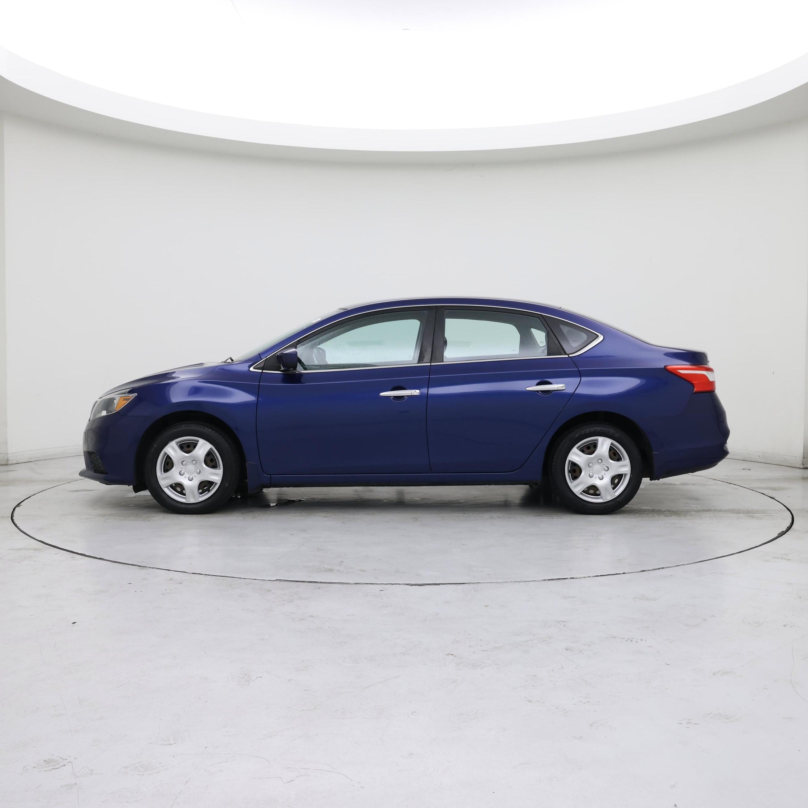 Thumbnail: 2017 Nissan Sentra - 3