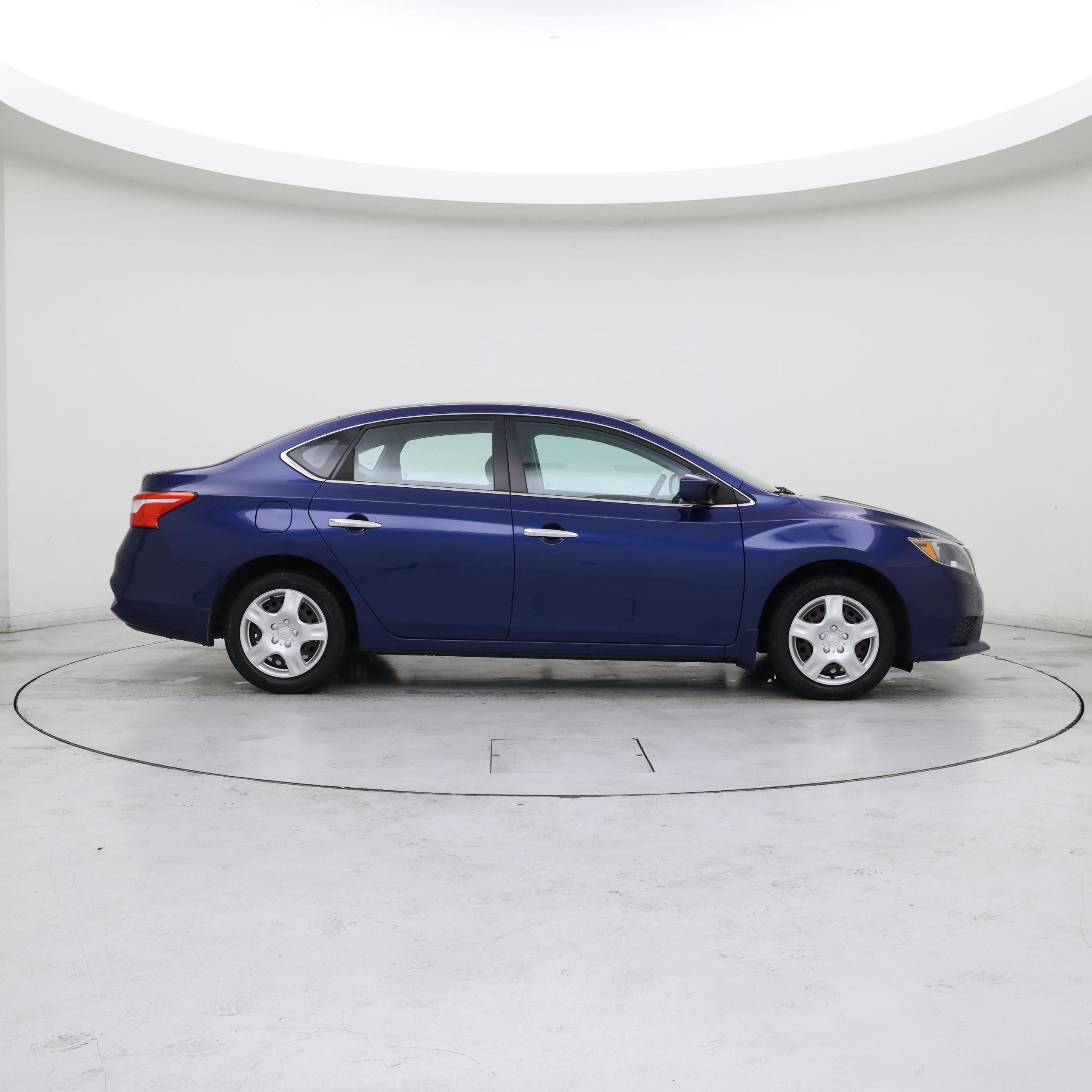 Thumbnail: 2017 Nissan Sentra - 7