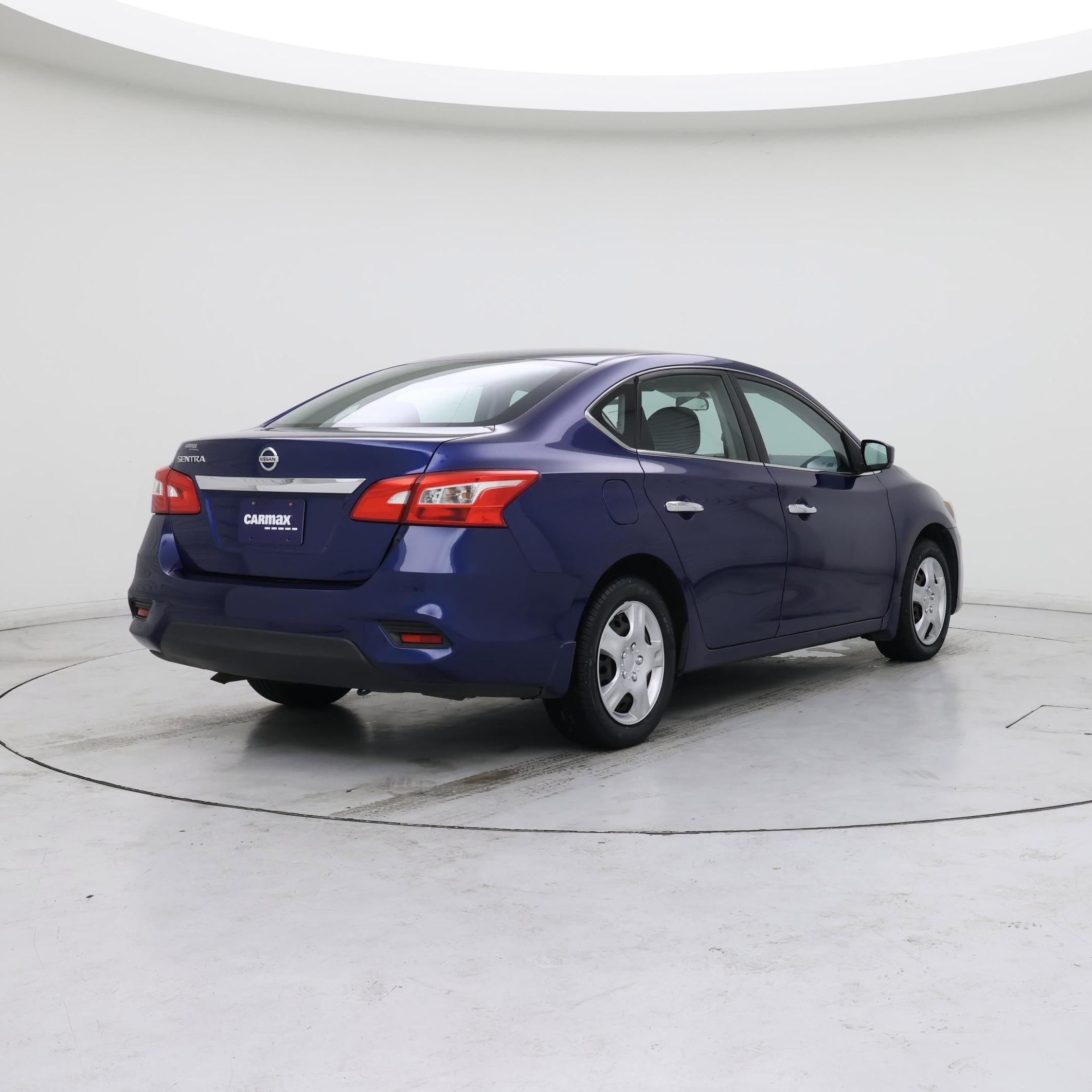 Thumbnail: 2017 Nissan Sentra - 8