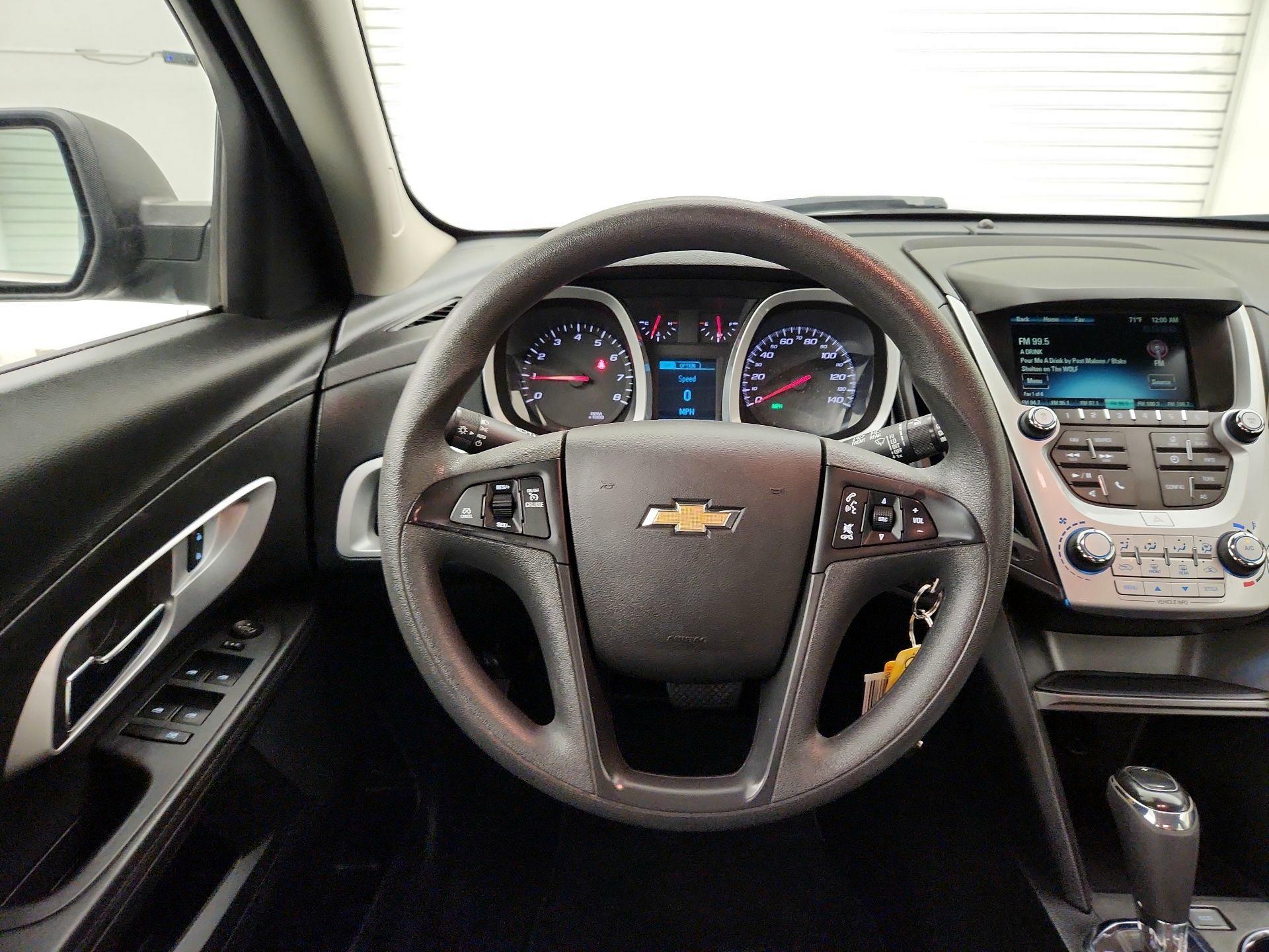 Thumbnail: 2016 Chevrolet Equinox - 10