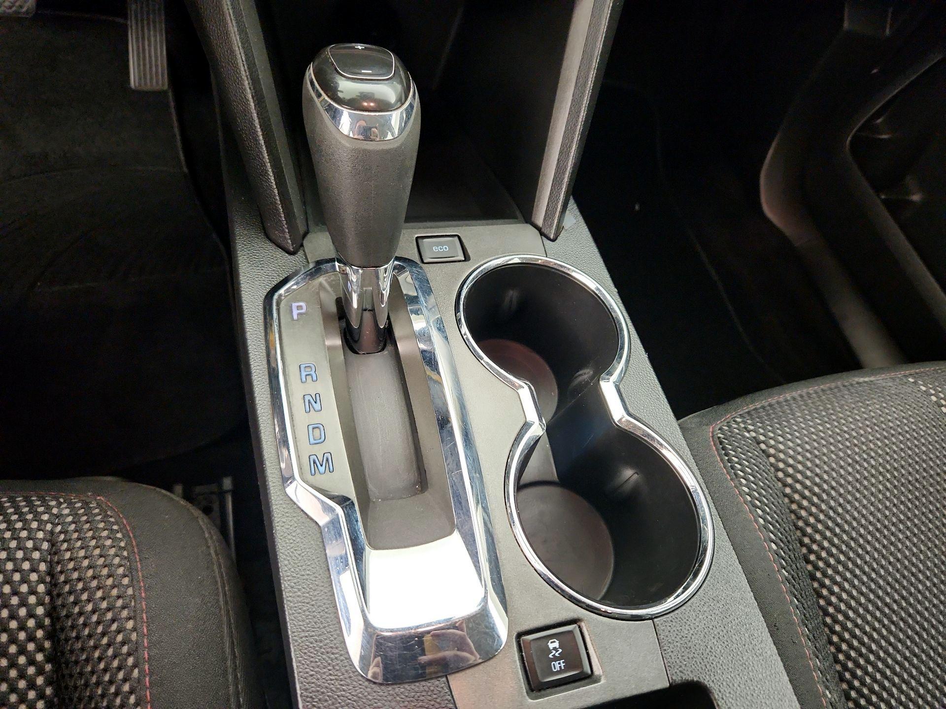 Thumbnail: 2016 Chevrolet Equinox - 16
