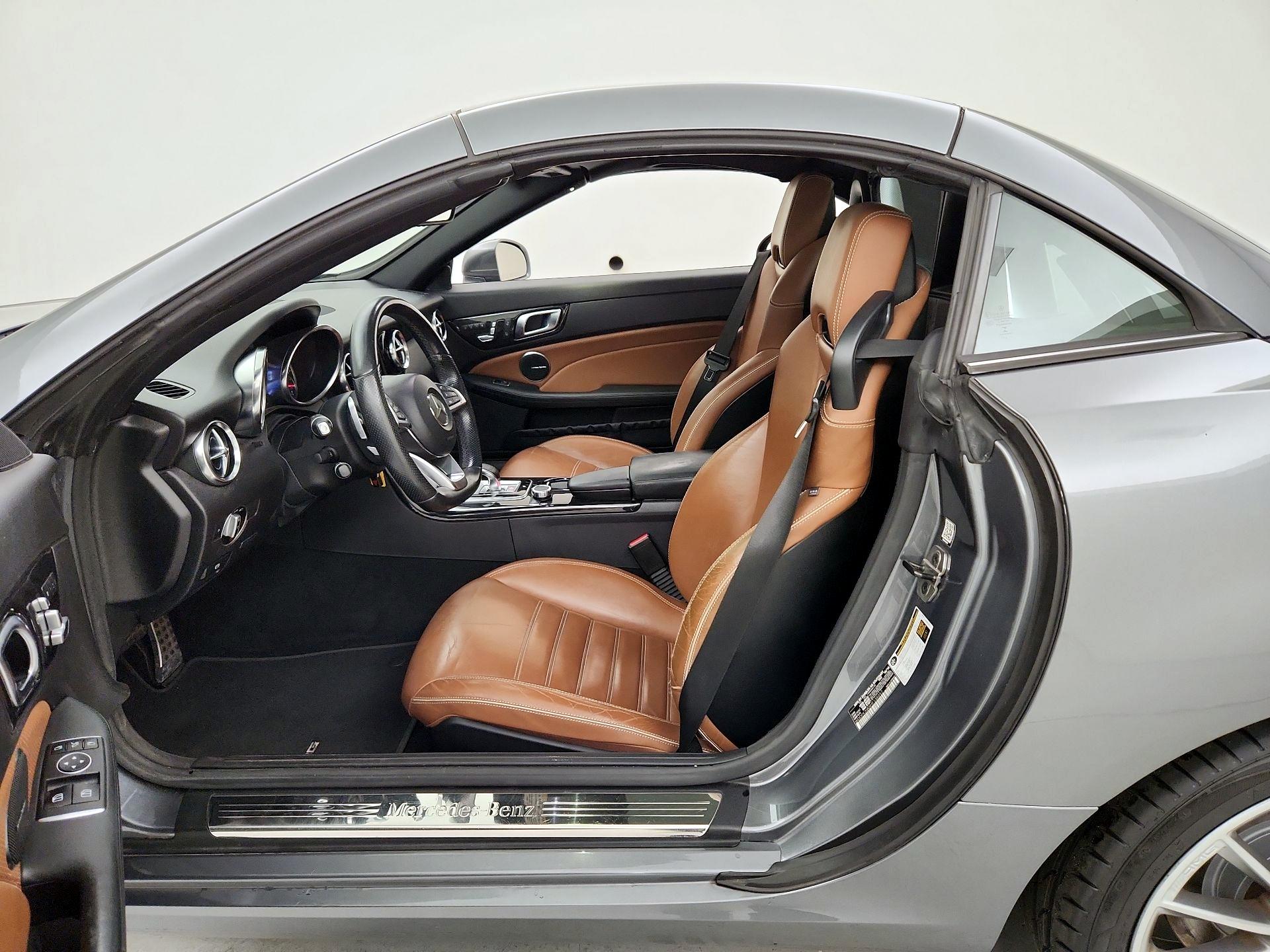 Thumbnail: 2017 Mercedes-Benz SLC - 11