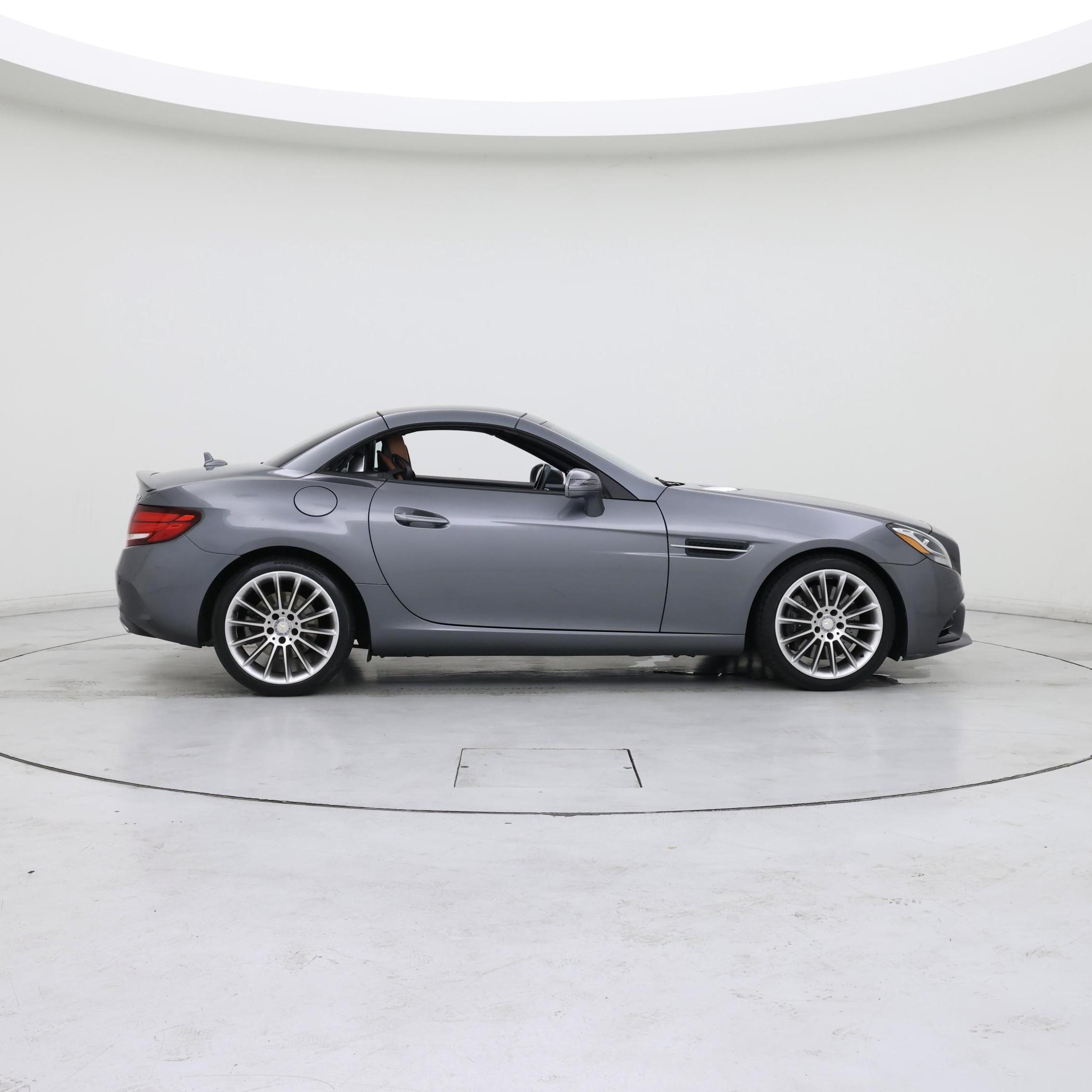 Thumbnail: 2017 Mercedes-Benz SLC - 7