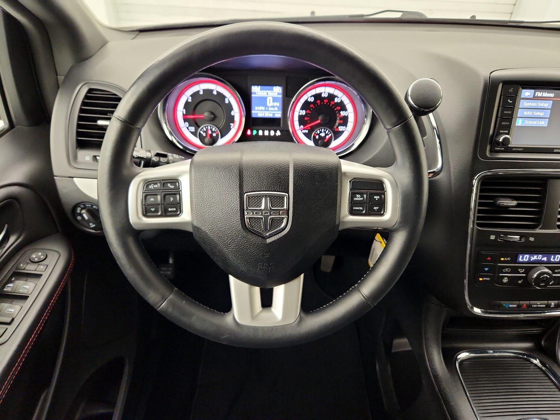 Thumbnail: 2018 Dodge Grand Caravan - 10