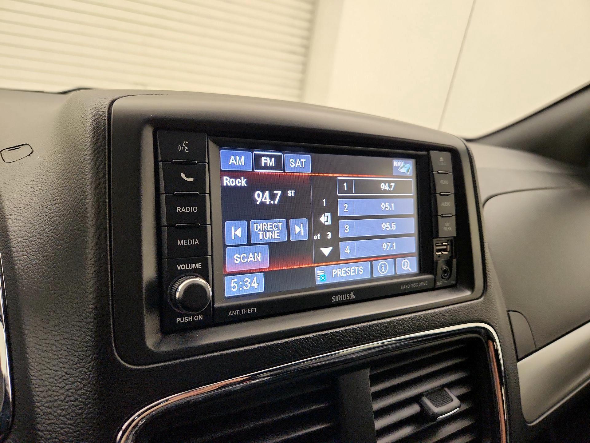 Thumbnail: 2018 Dodge Grand Caravan - 15