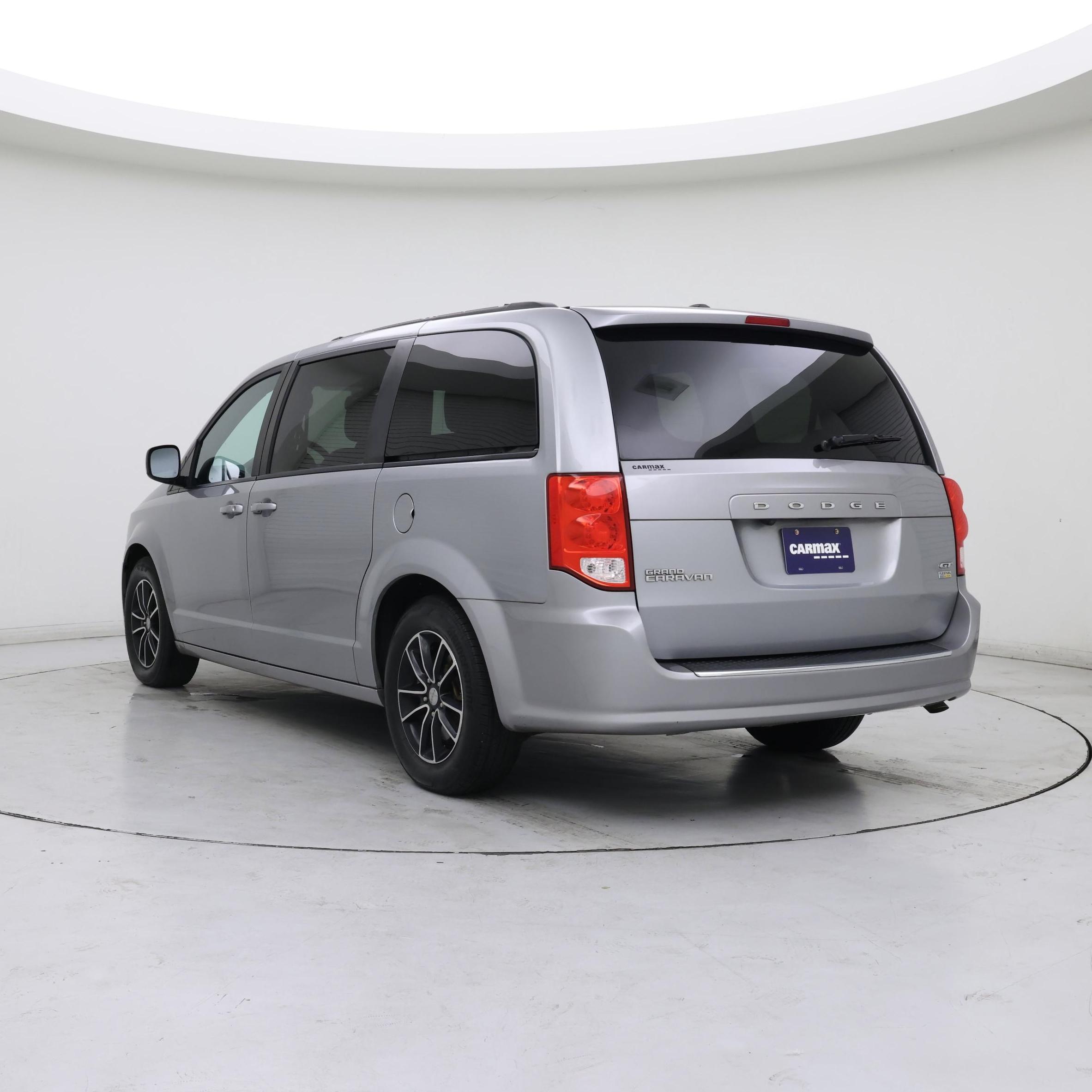 Thumbnail: 2018 Dodge Grand Caravan - 2