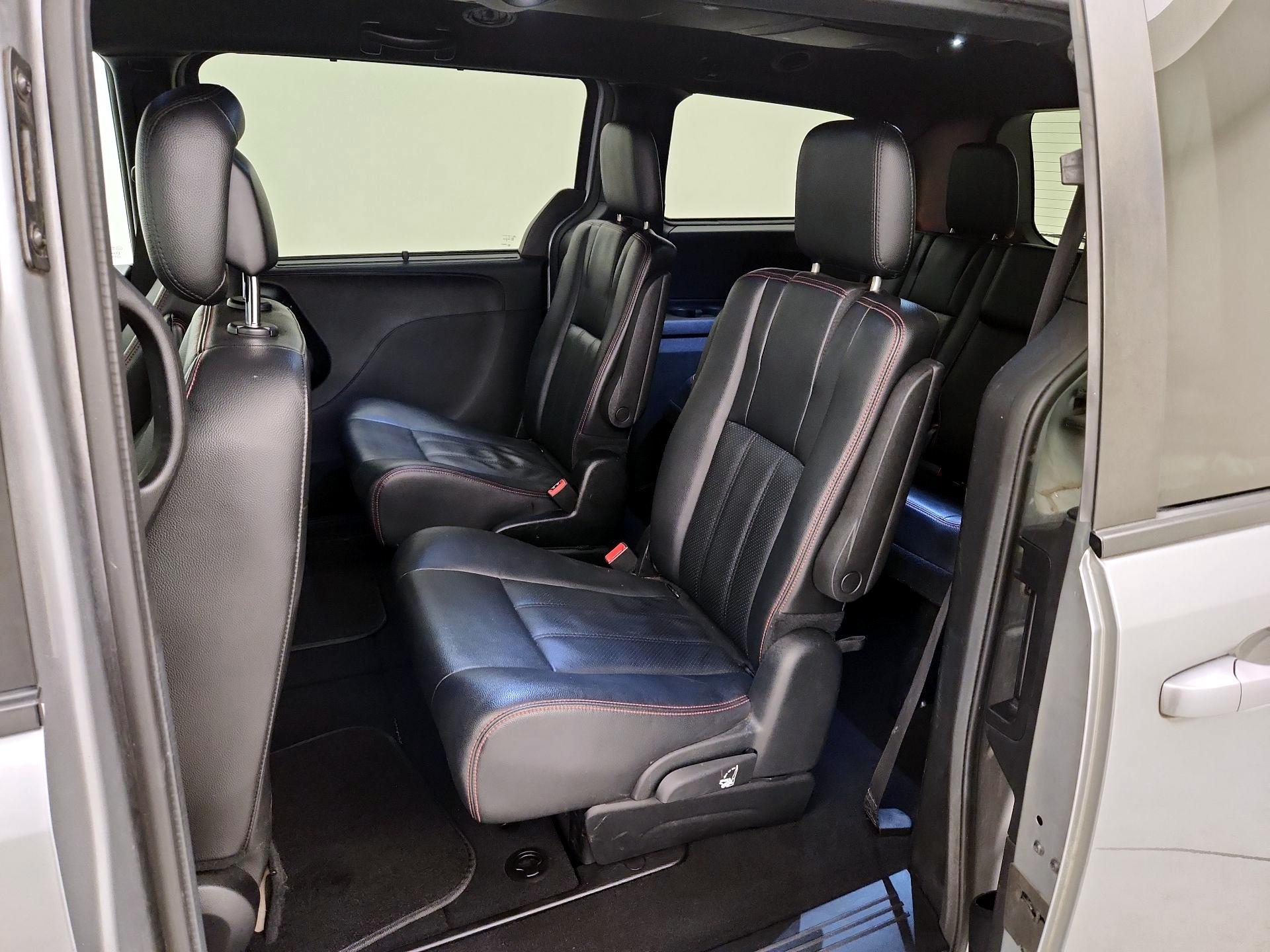 Thumbnail: 2018 Dodge Grand Caravan - 19
