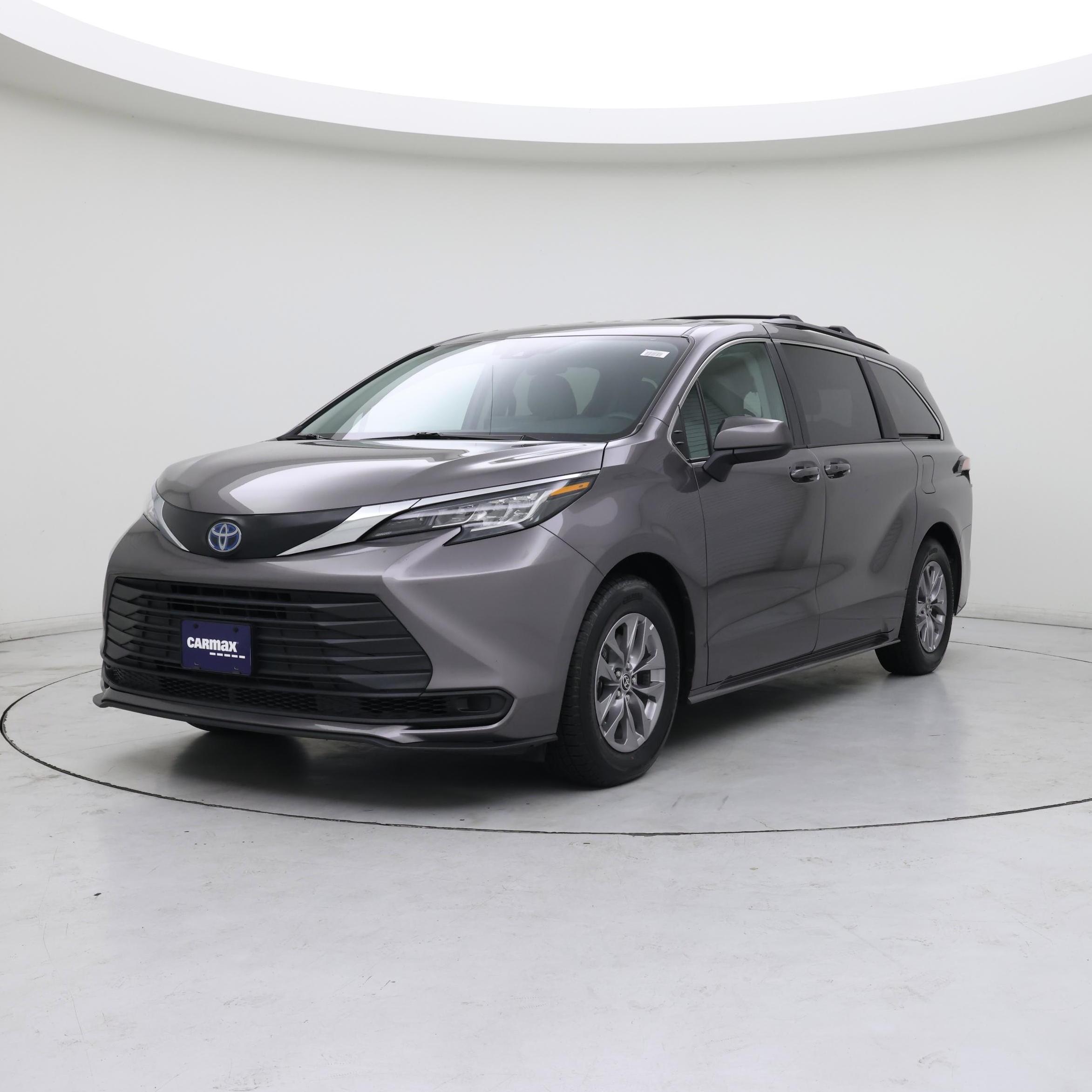 Thumbnail: 2021 Toyota Sienna - 4