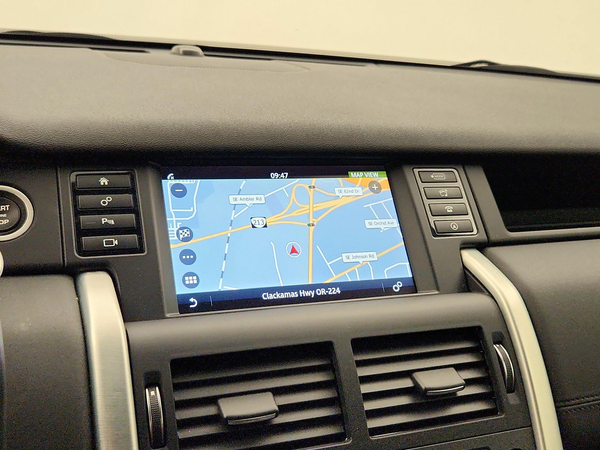 Thumbnail: 2019 Land Rover Discovery Sport - 14