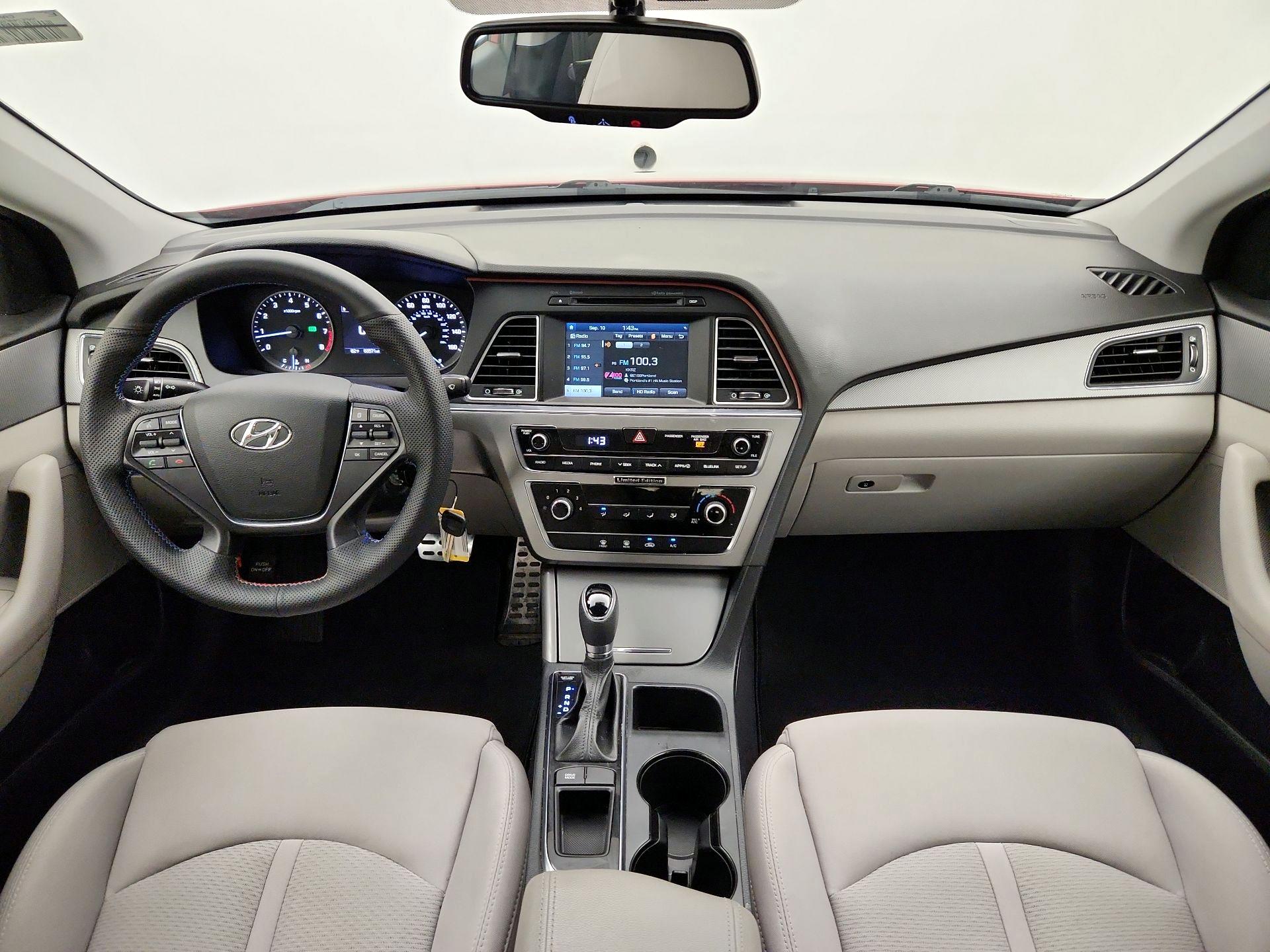 Thumbnail: 2016 Hyundai Sonata - 9