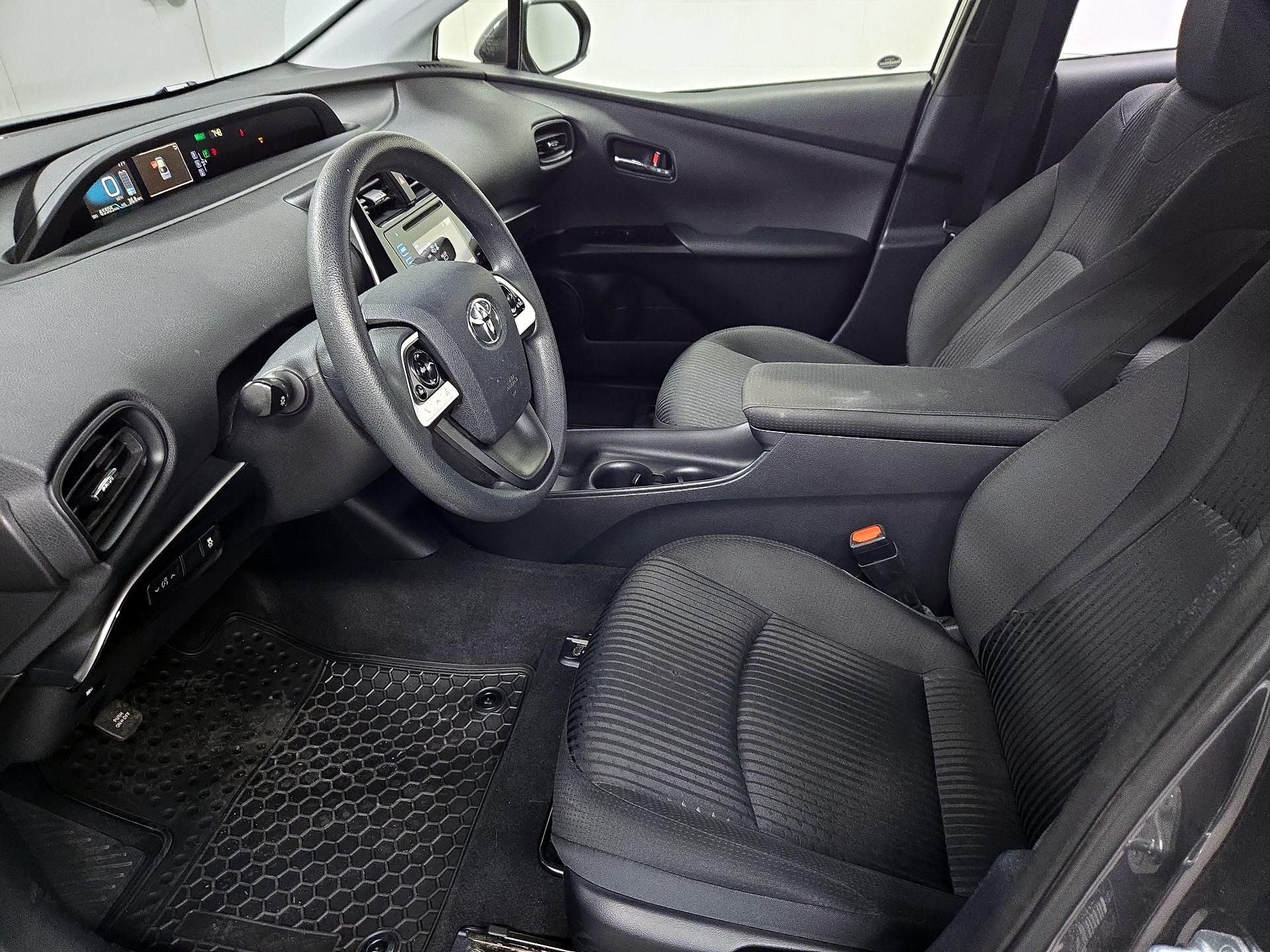 Thumbnail: 2016 Toyota Prius - 11