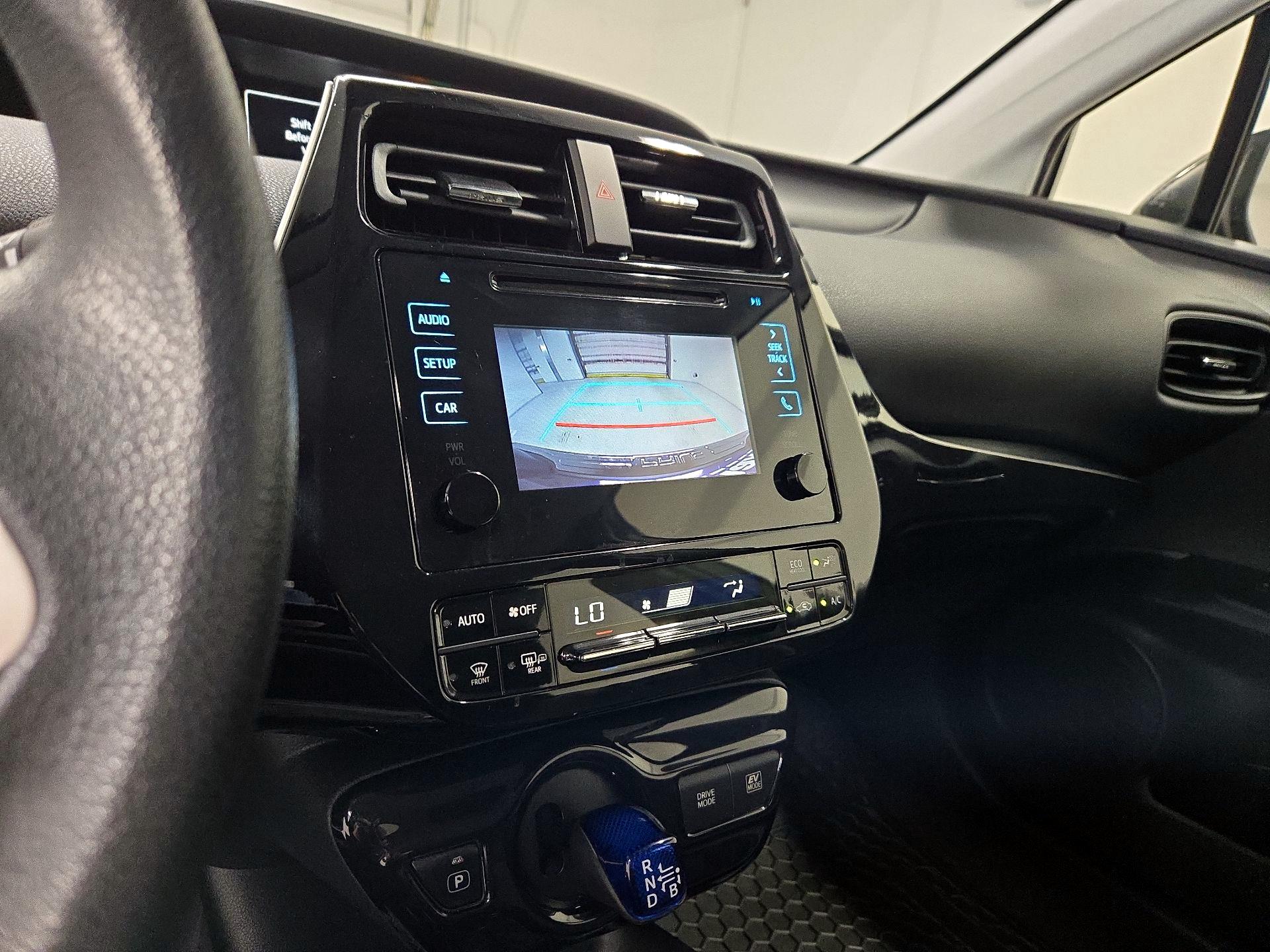 Thumbnail: 2016 Toyota Prius - 14