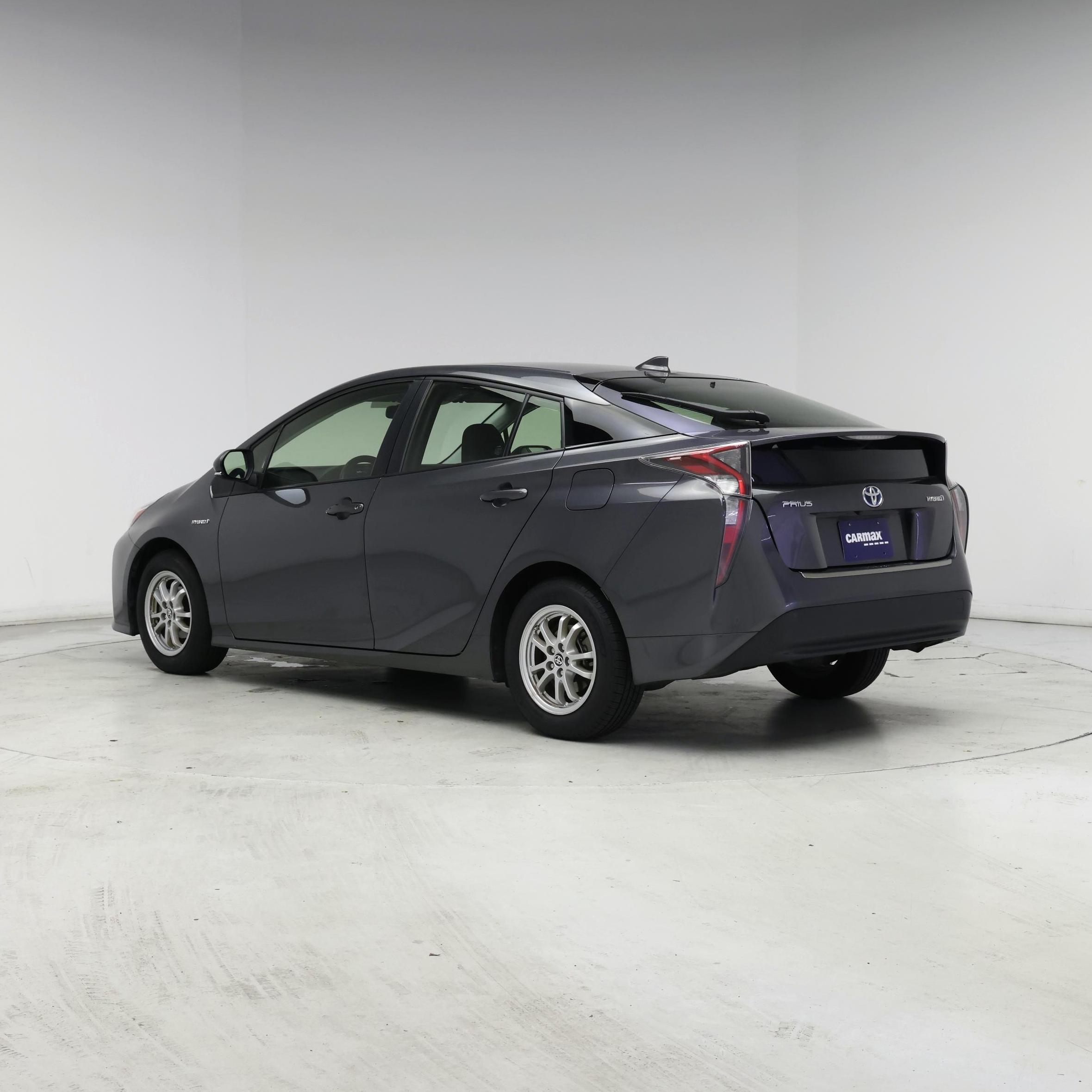Thumbnail: 2016 Toyota Prius - 2