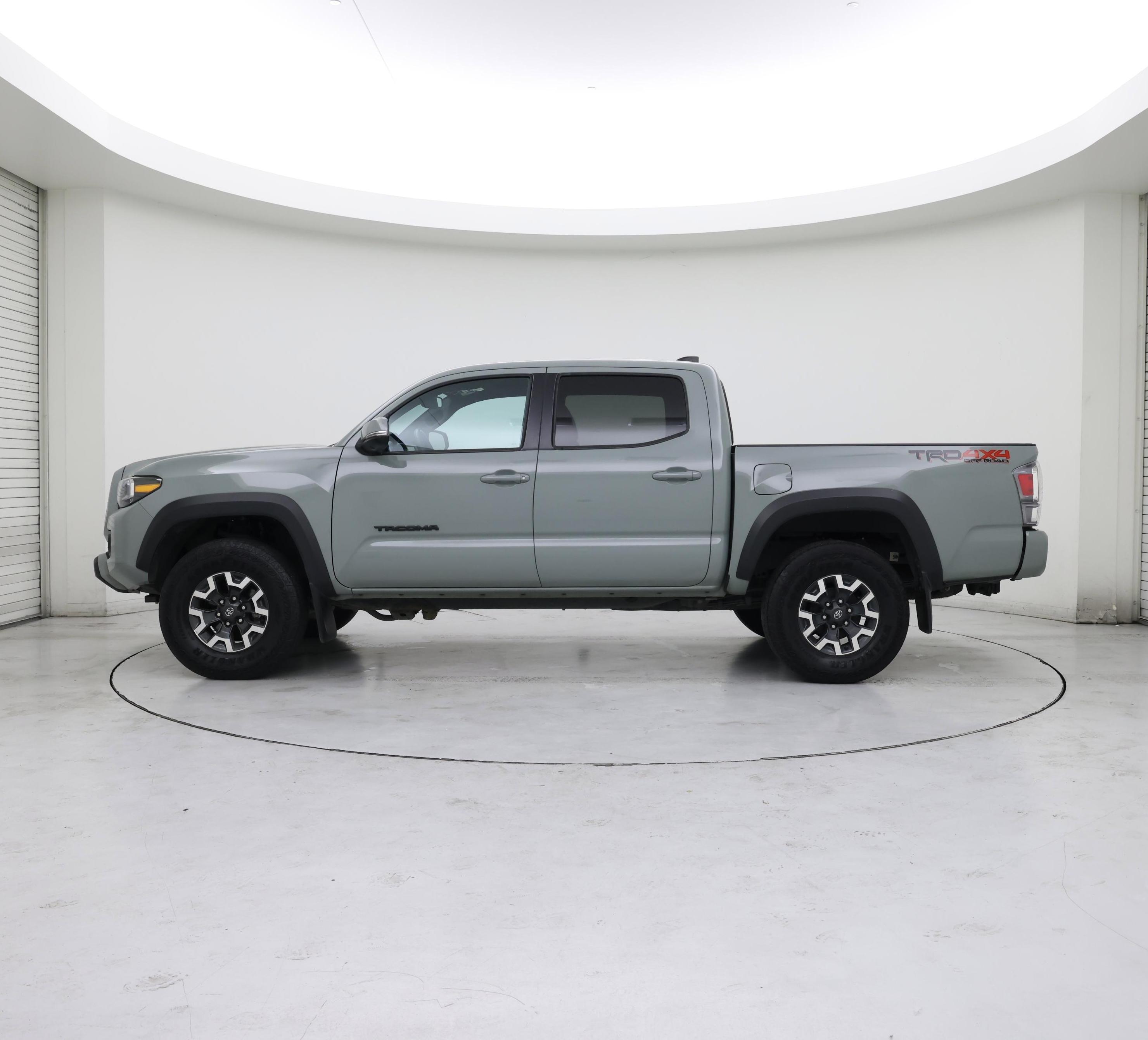 Thumbnail: 2023 Toyota Tacoma - 3