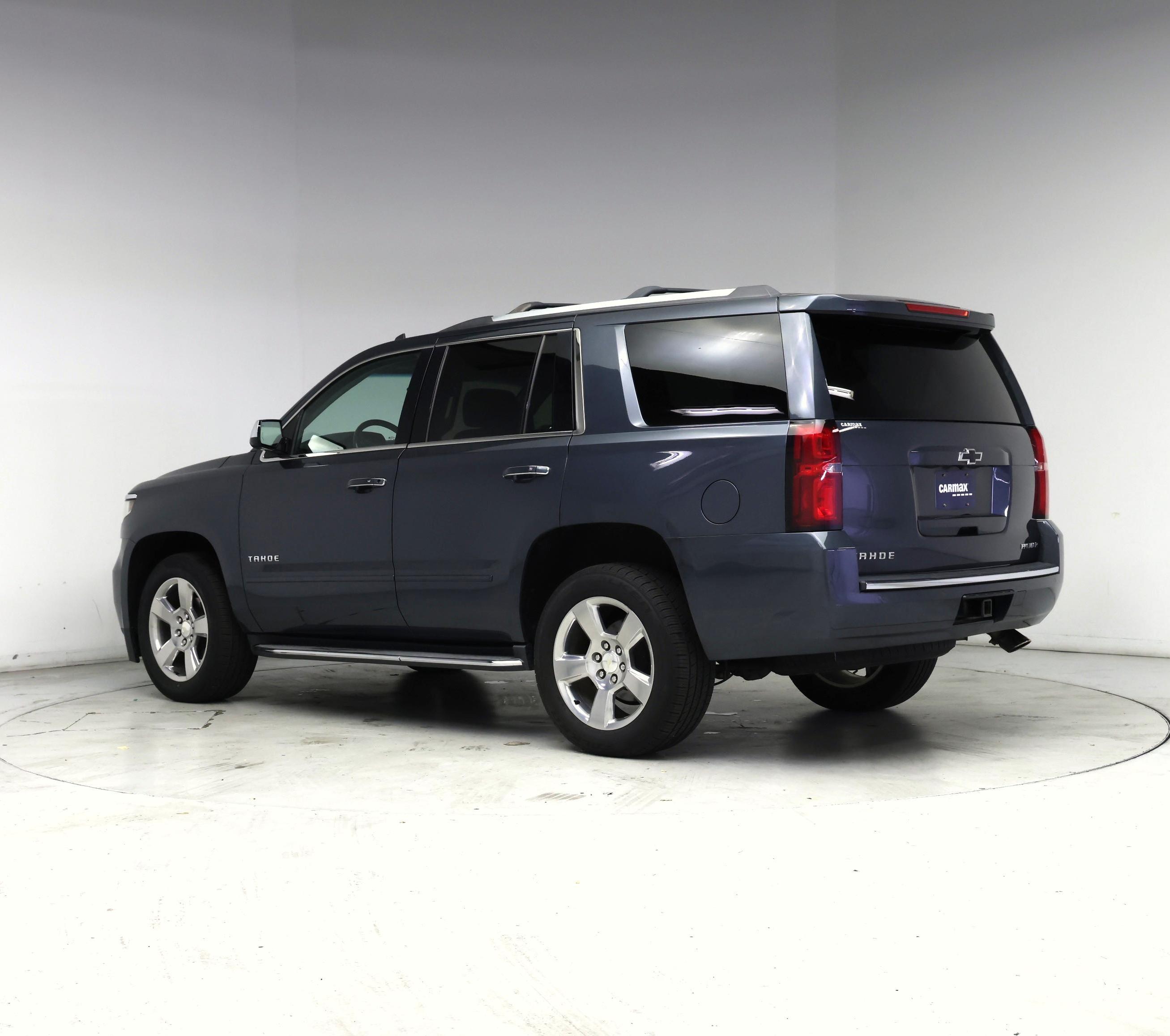 Thumbnail: 2019 Chevrolet Tahoe - 2