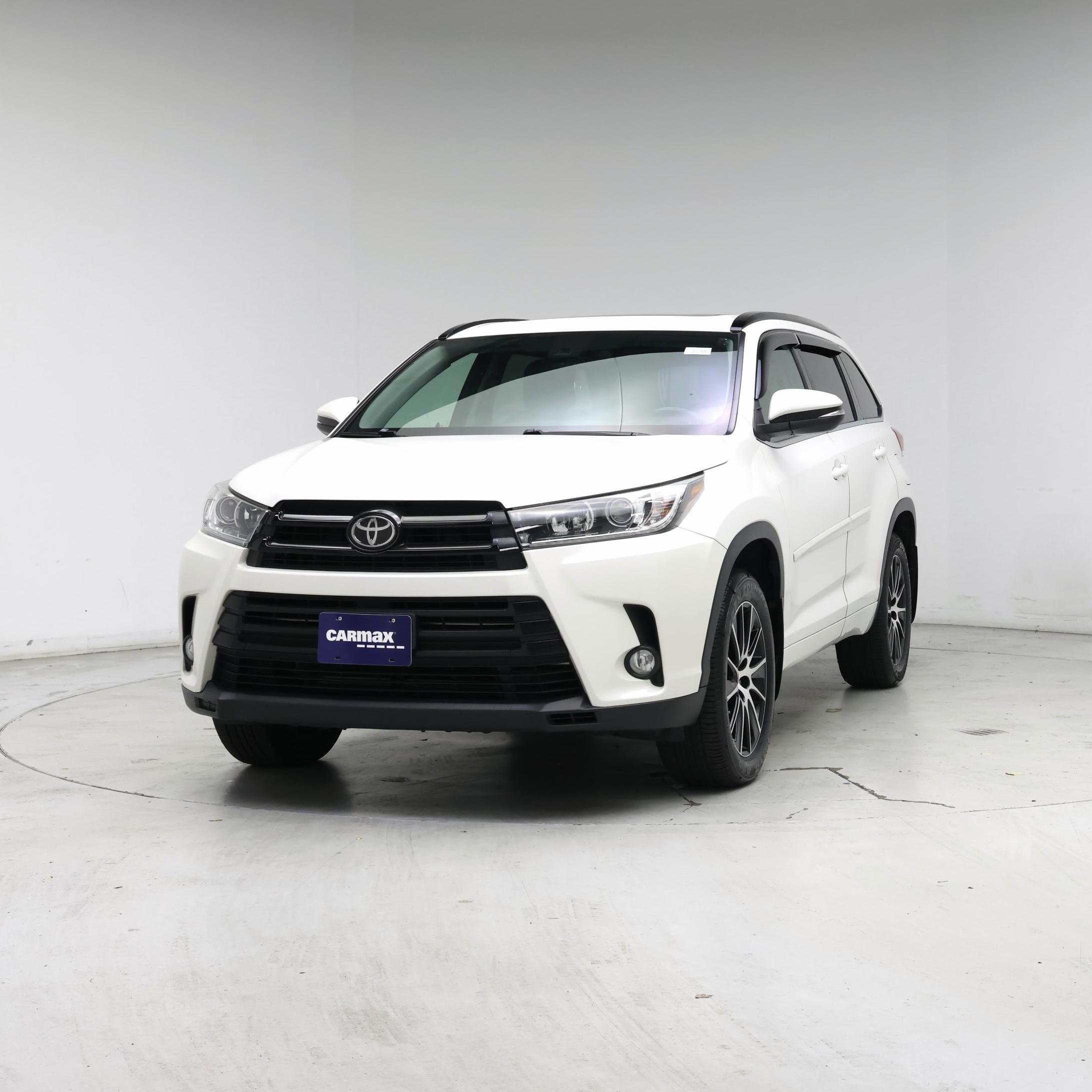 Thumbnail: 2018 Toyota Highlander - 4