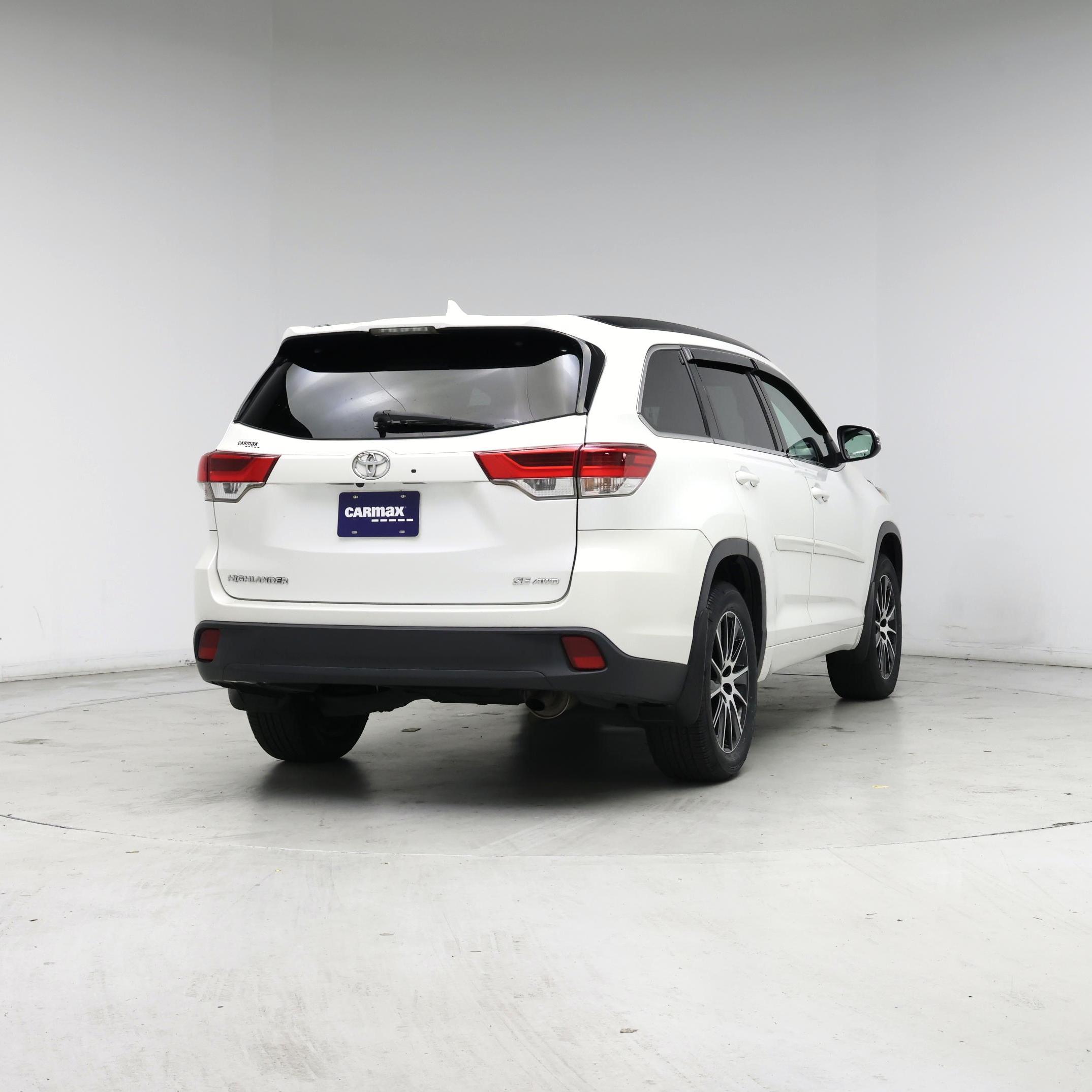 Thumbnail: 2018 Toyota Highlander - 8