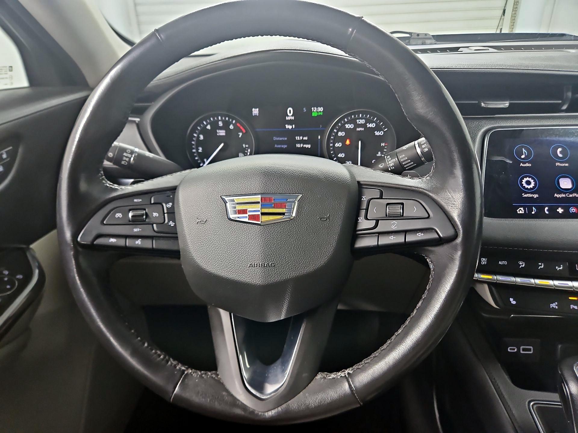 Thumbnail: 2019 Cadillac XT4 - 10