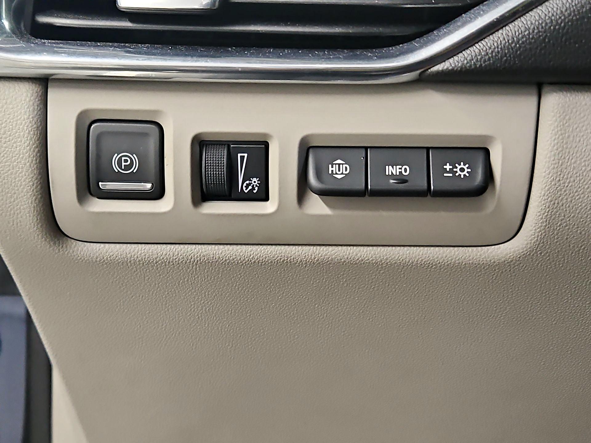 Thumbnail: 2019 Cadillac XT4 - 13