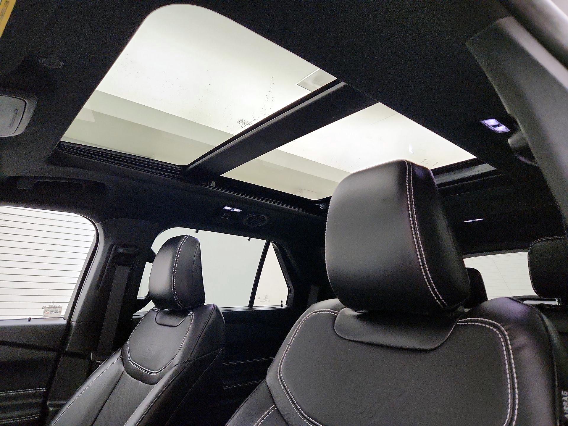 Thumbnail: 2023 Ford Explorer - 20