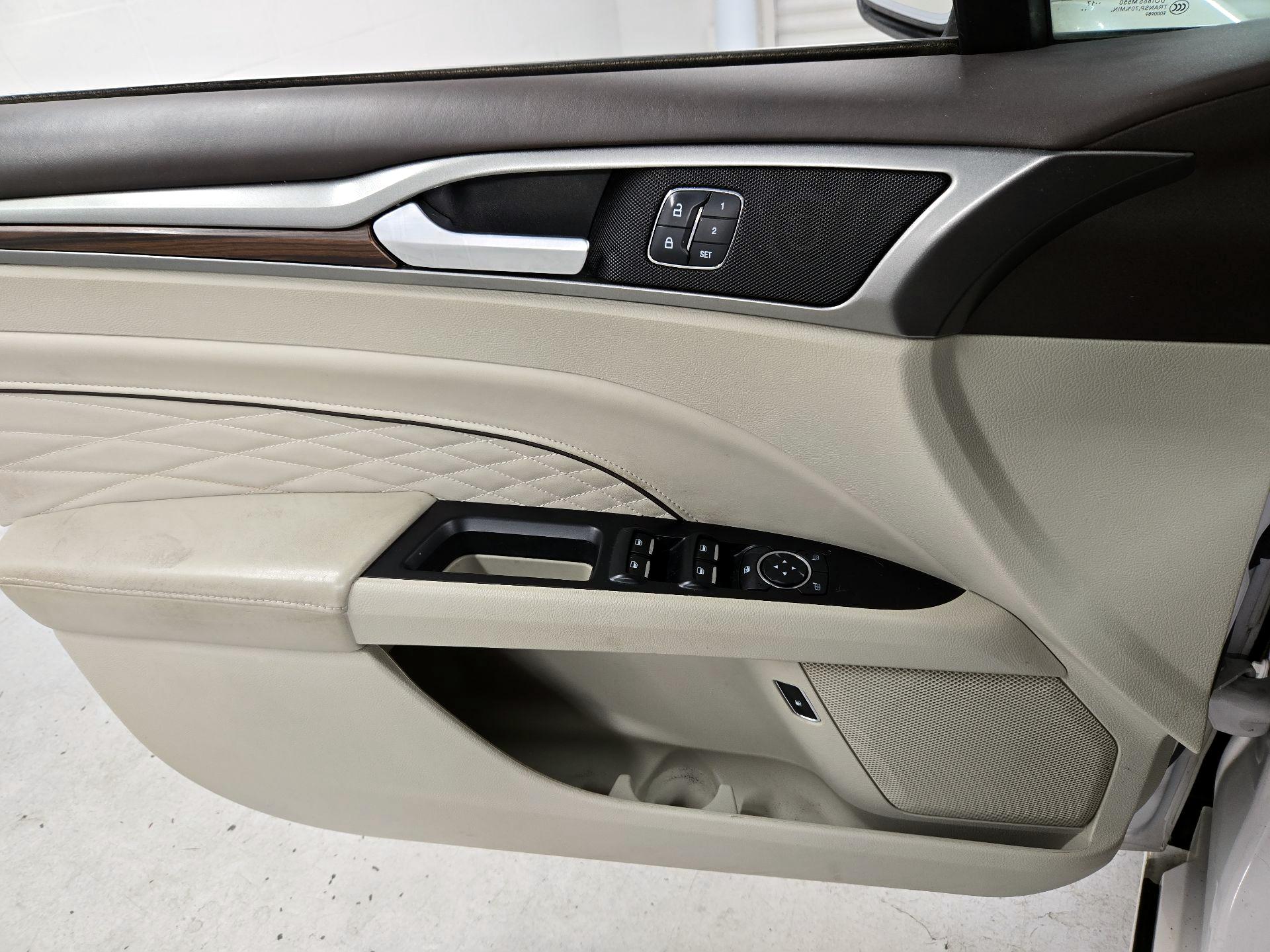 Thumbnail: 2018 Ford Fusion - 12