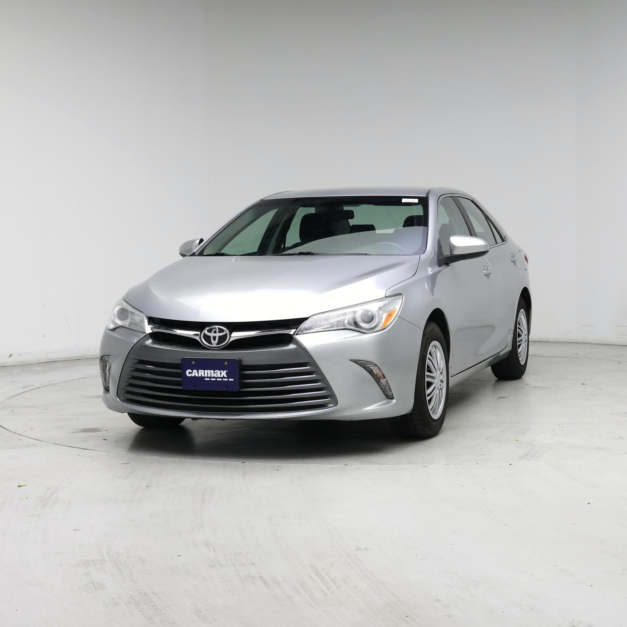 Thumbnail: 2017 Toyota Camry - 4