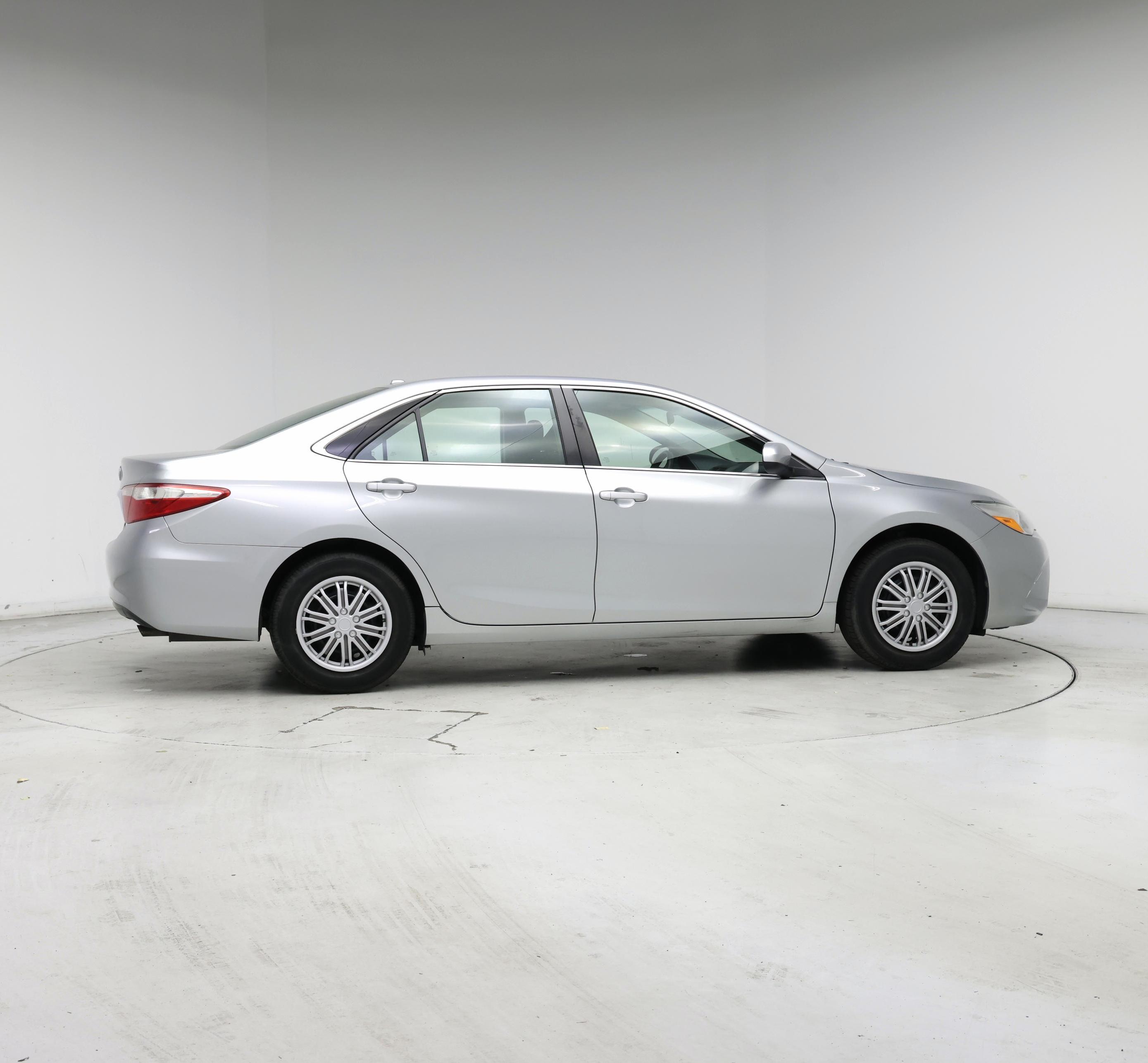 Thumbnail: 2017 Toyota Camry - 7