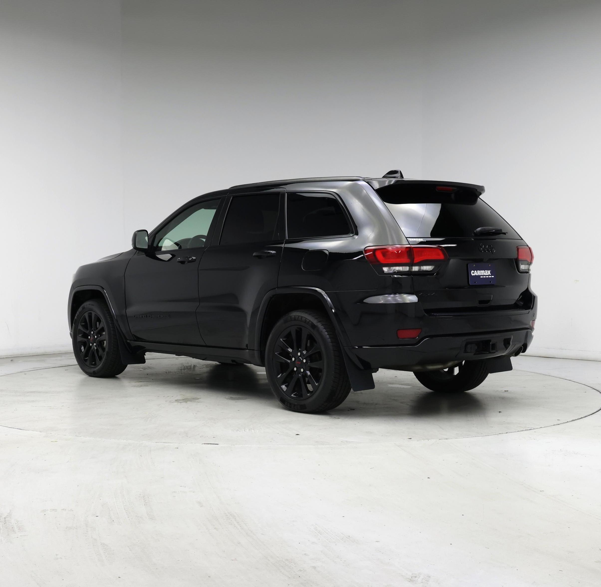 Thumbnail: 2018 Jeep Grand Cherokee - 2