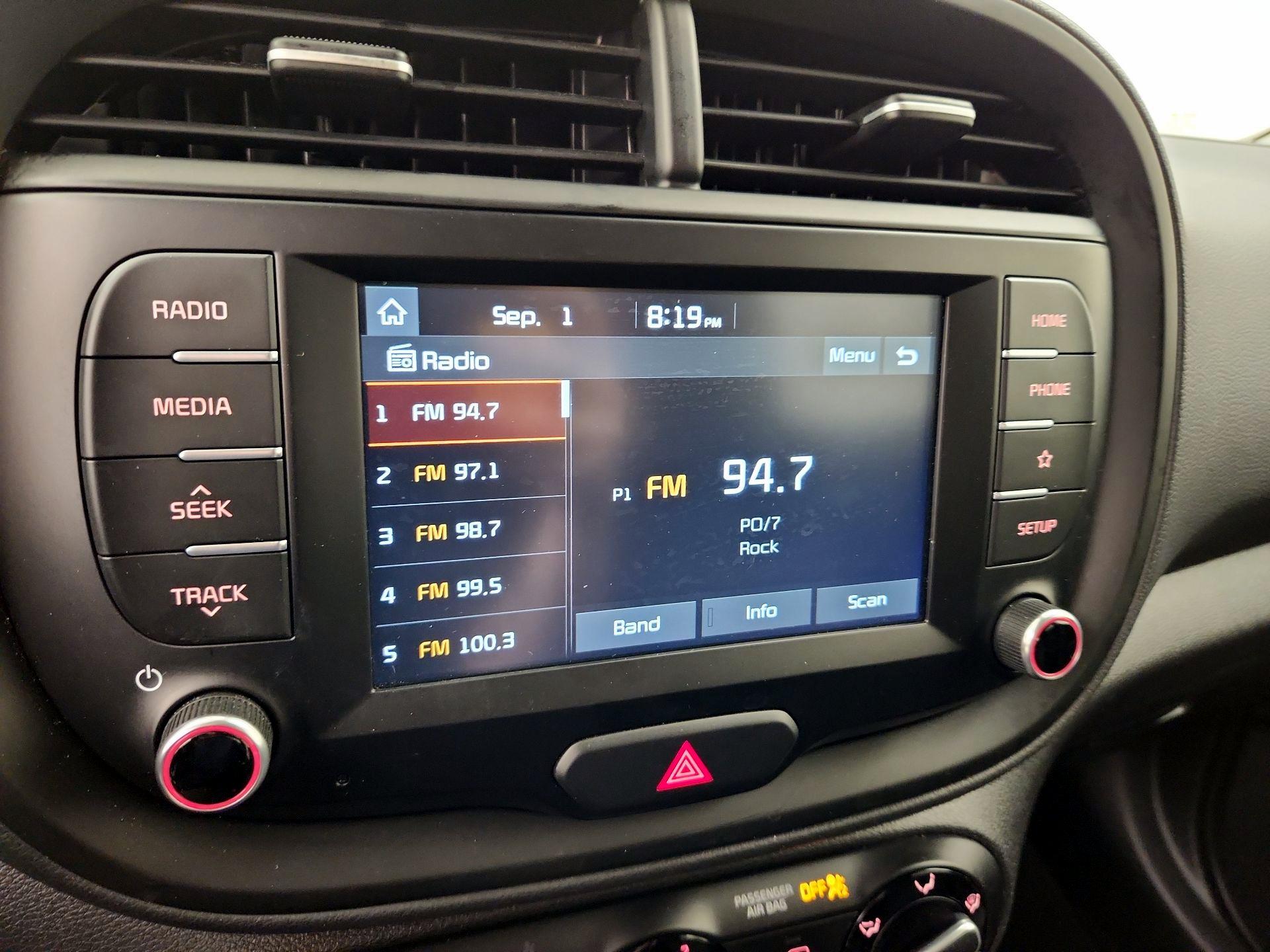 Thumbnail: 2020 Kia Soul - 15