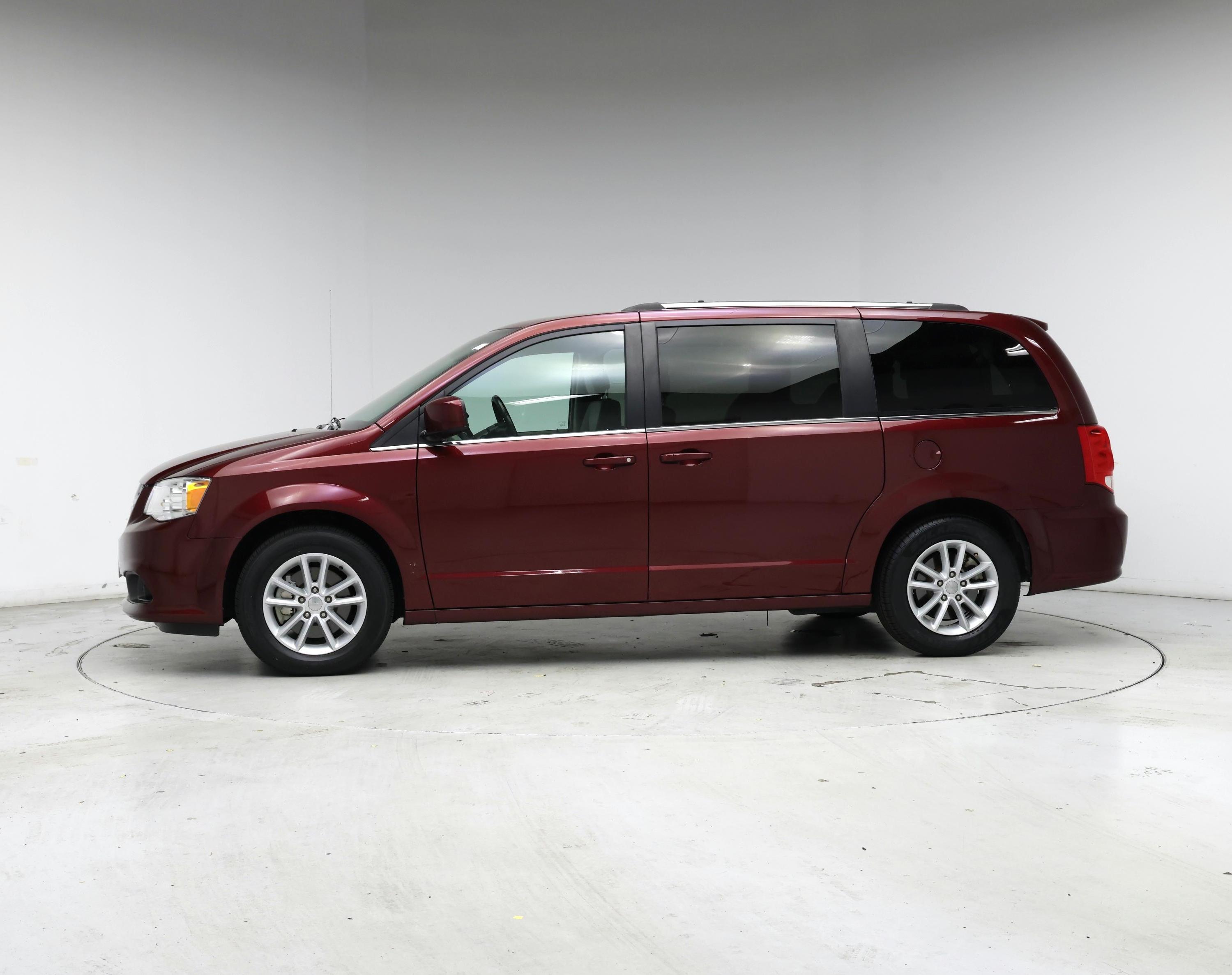 Thumbnail: 2019 Dodge Grand Caravan - 3