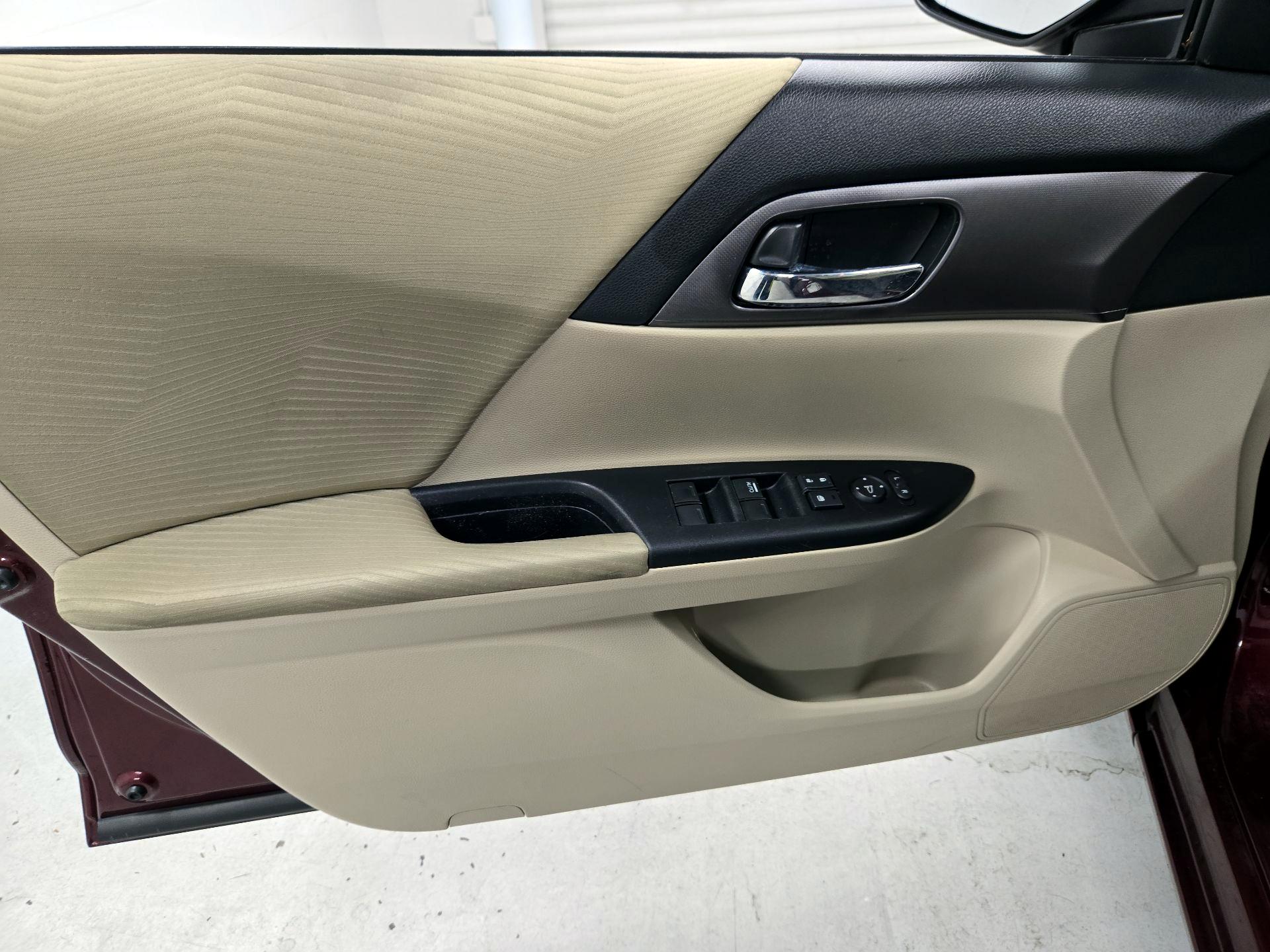 Thumbnail: 2014 Honda Accord - 12