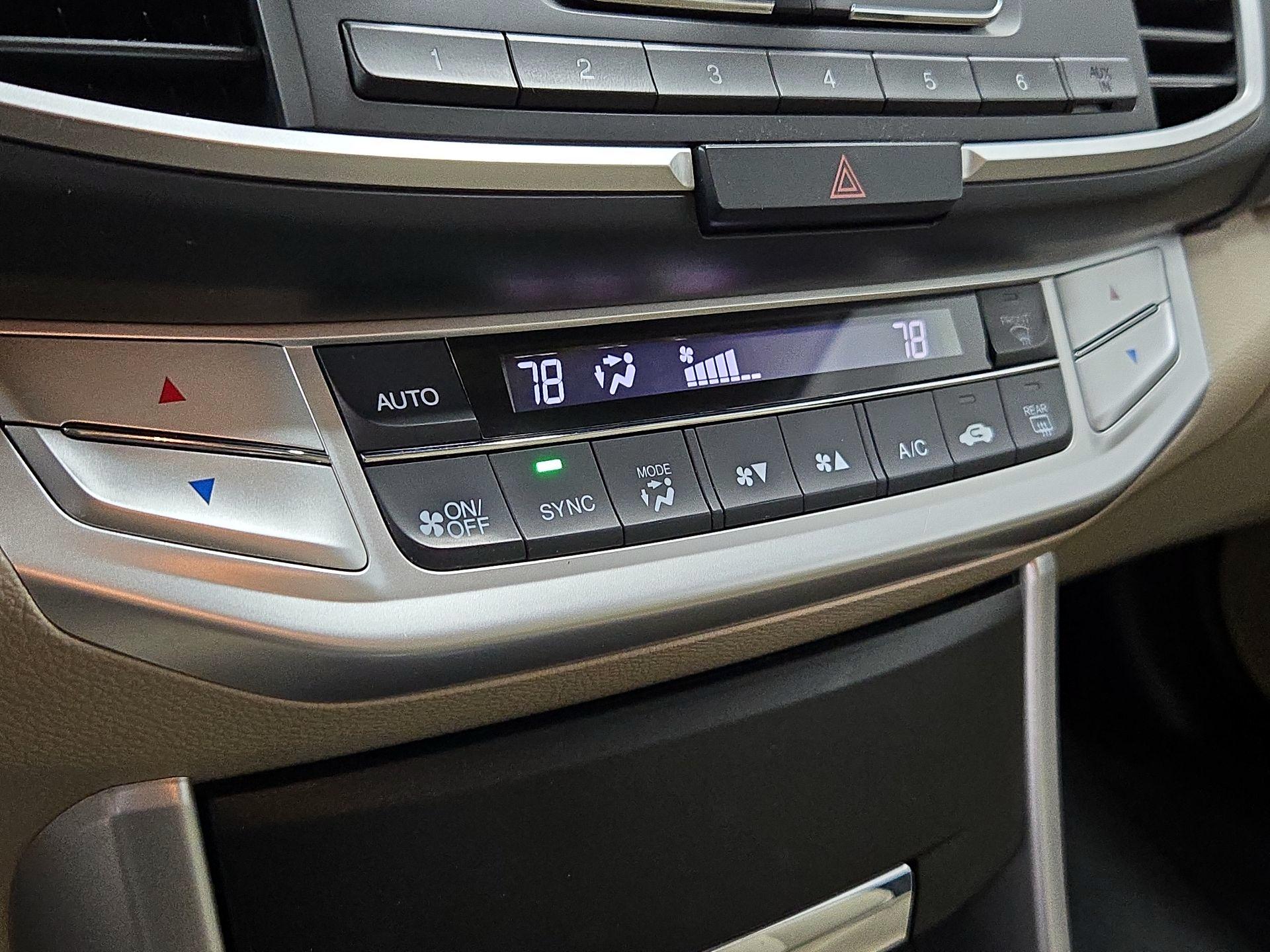 Thumbnail: 2014 Honda Accord - 16