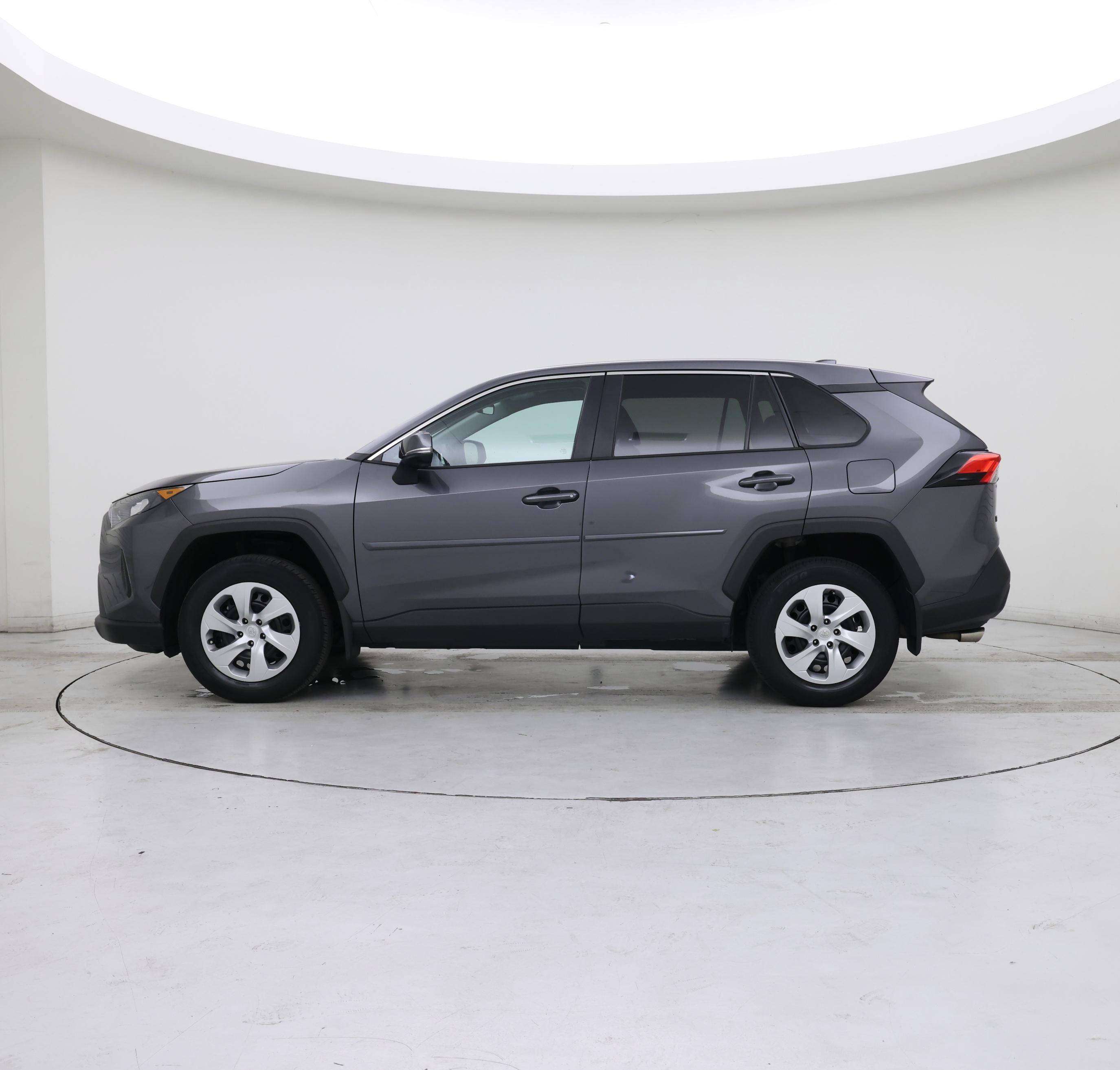 Thumbnail: 2022 Toyota RAV4 - 3