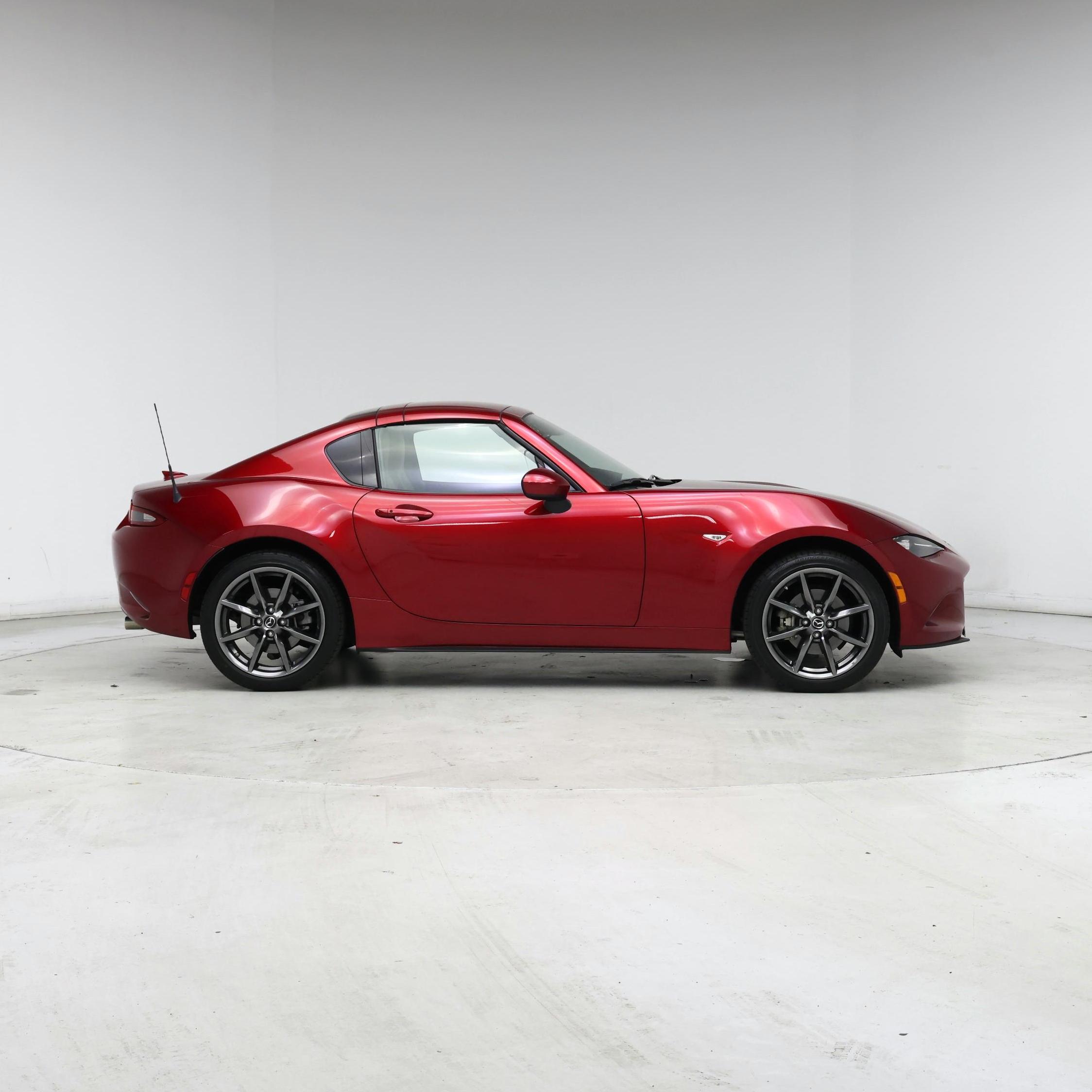 Thumbnail: 2019 Mazda MX-5 Miata - 7