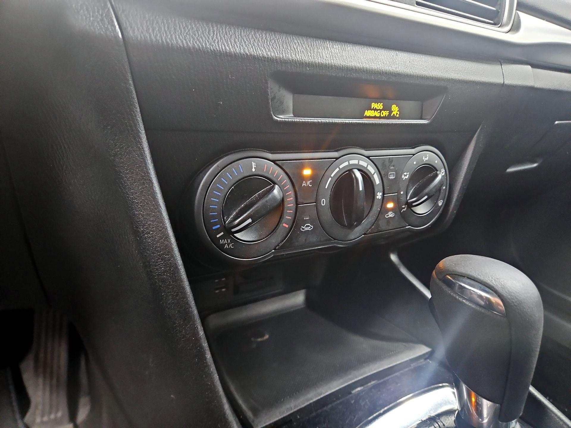 Thumbnail: 2018 Mazda Mazda3 - 16