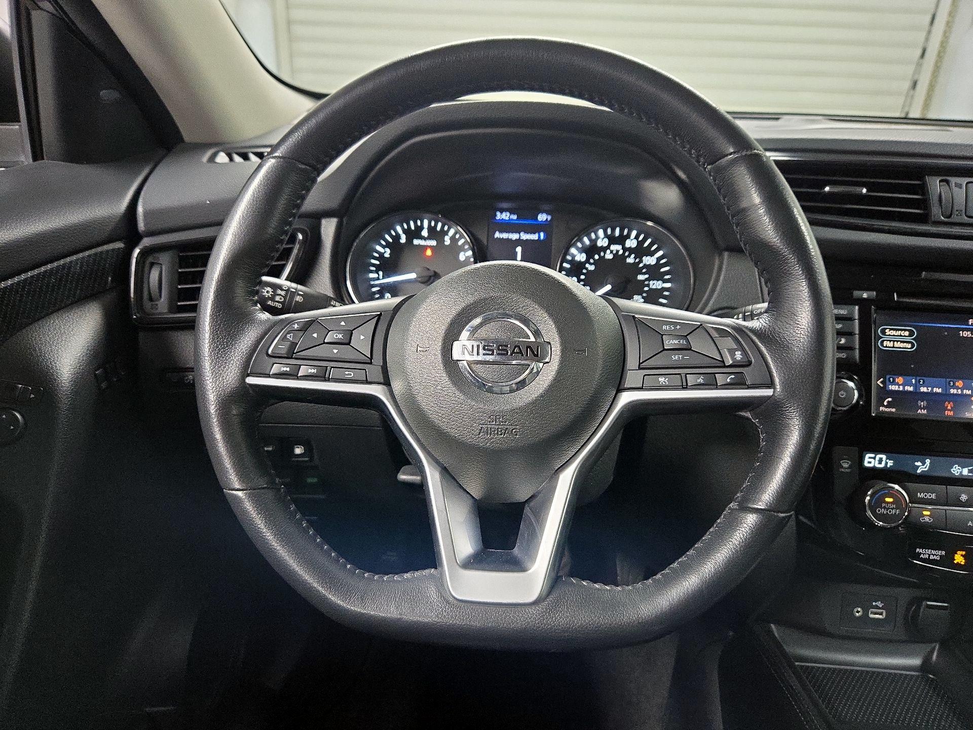 Thumbnail: 2018 Nissan Rogue - 10