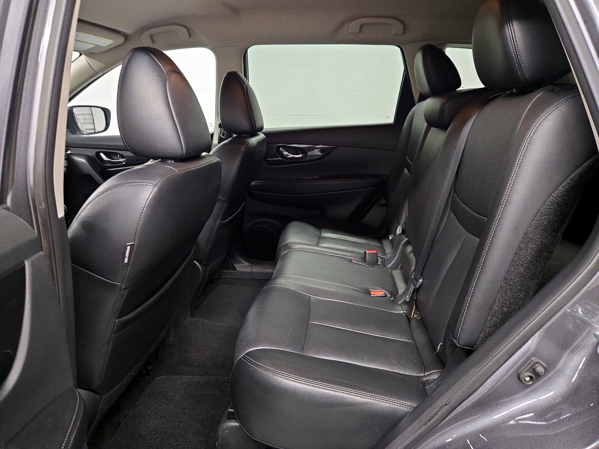 Thumbnail: 2018 Nissan Rogue - 20