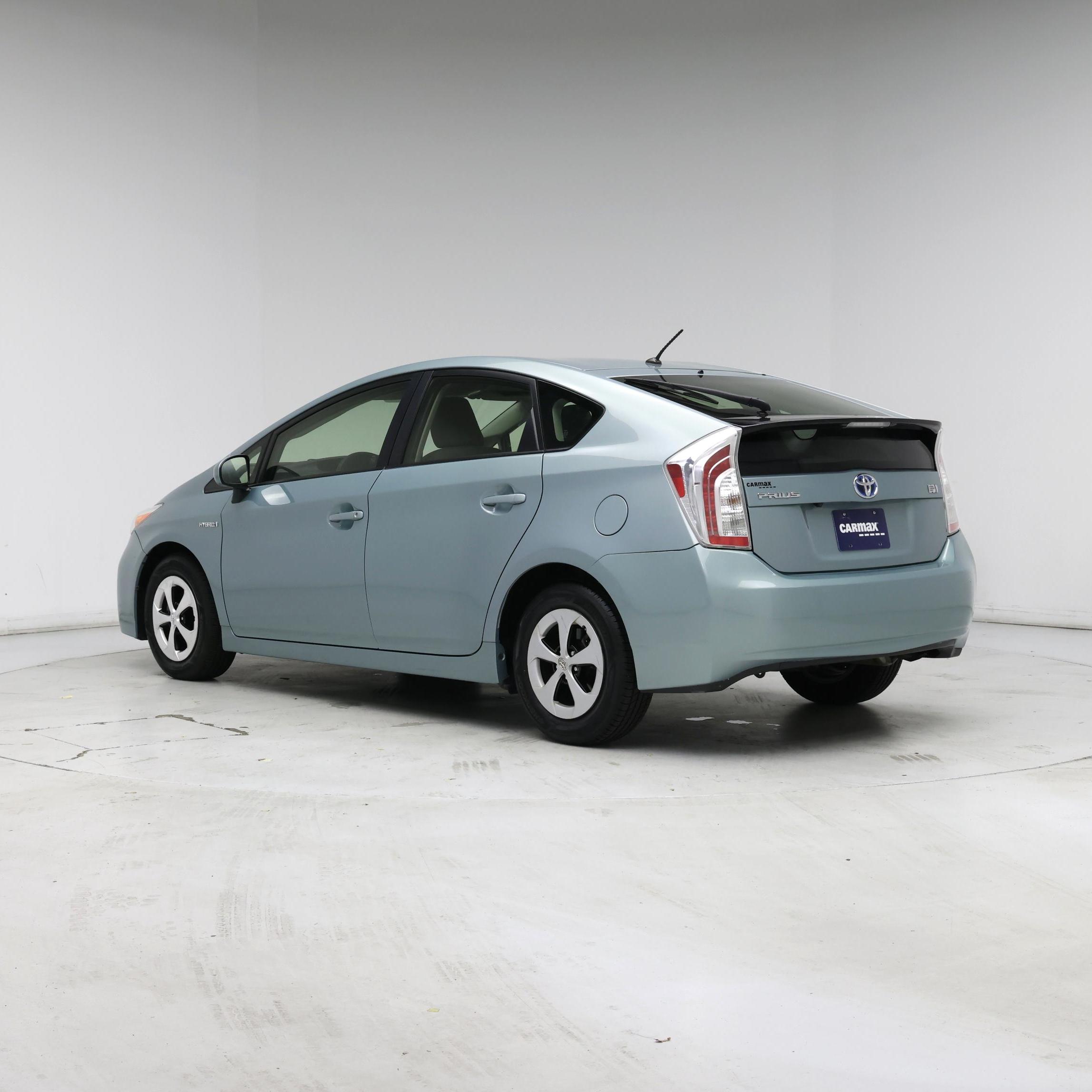 Thumbnail: 2015 Toyota Prius - 2