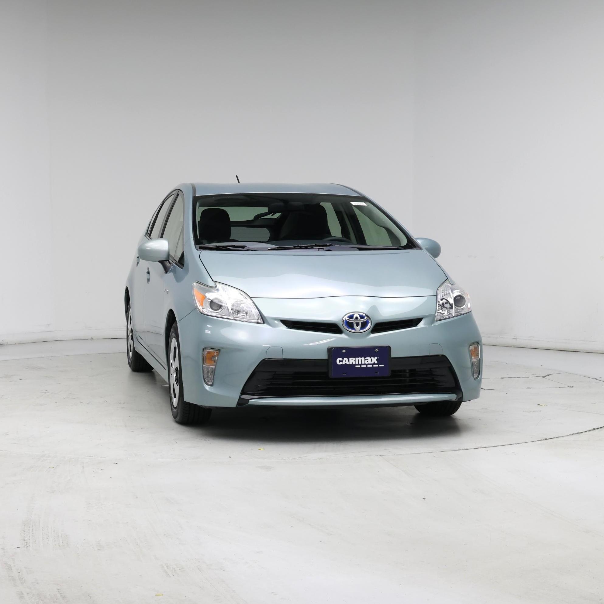 Thumbnail: 2015 Toyota Prius - 5
