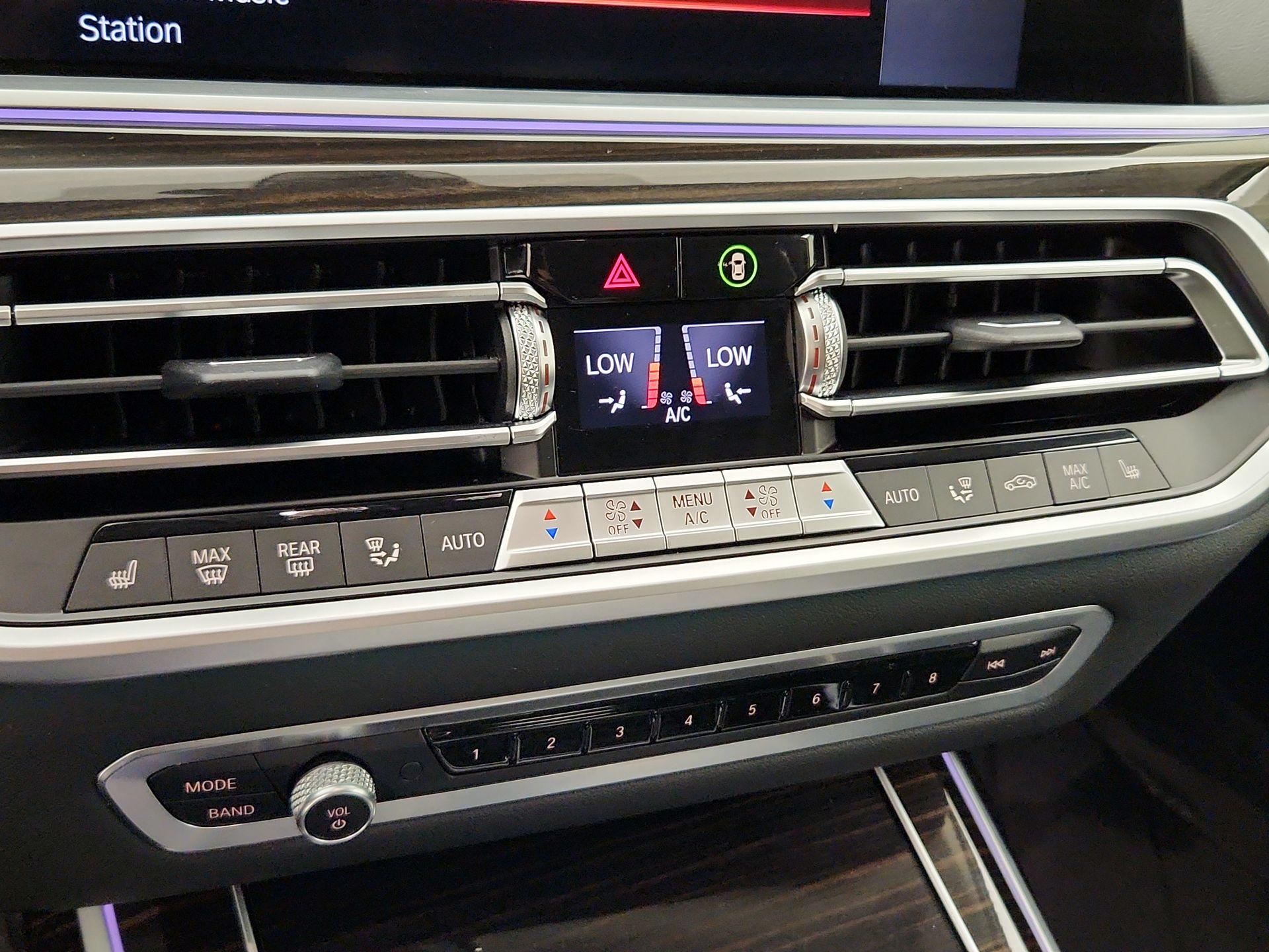 Thumbnail: 2021 BMW X7 - 17