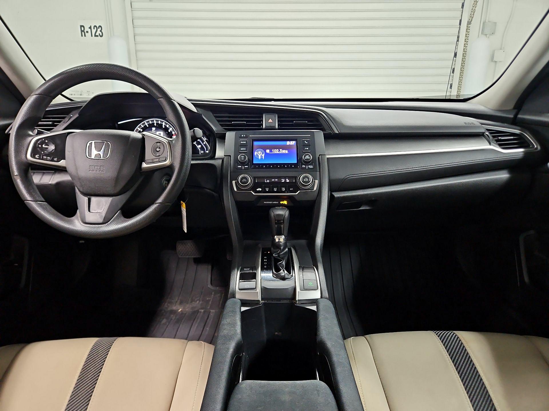 Thumbnail: 2016 Honda Civic - 9