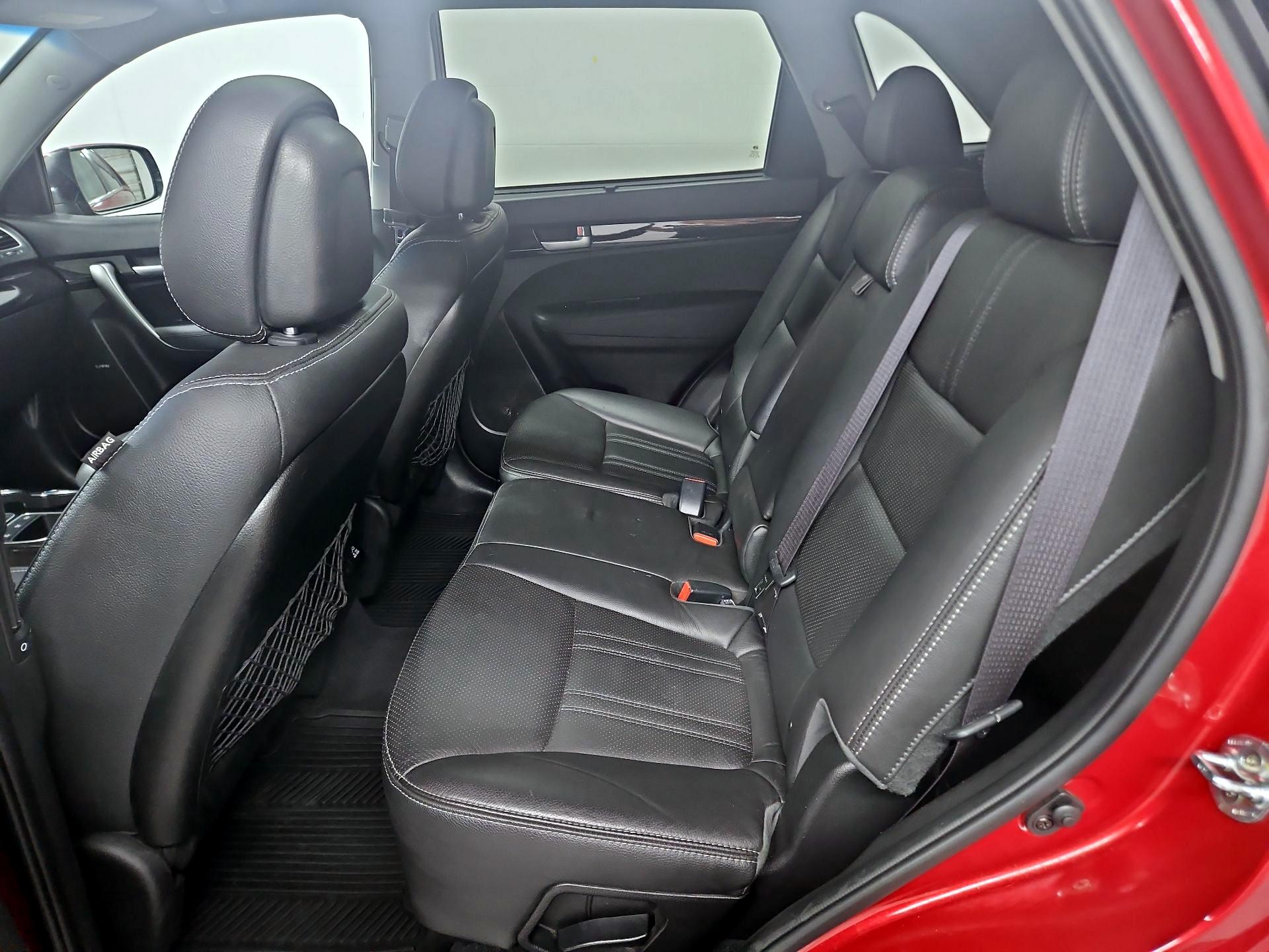 Thumbnail: 2015 Kia Sorento - 20