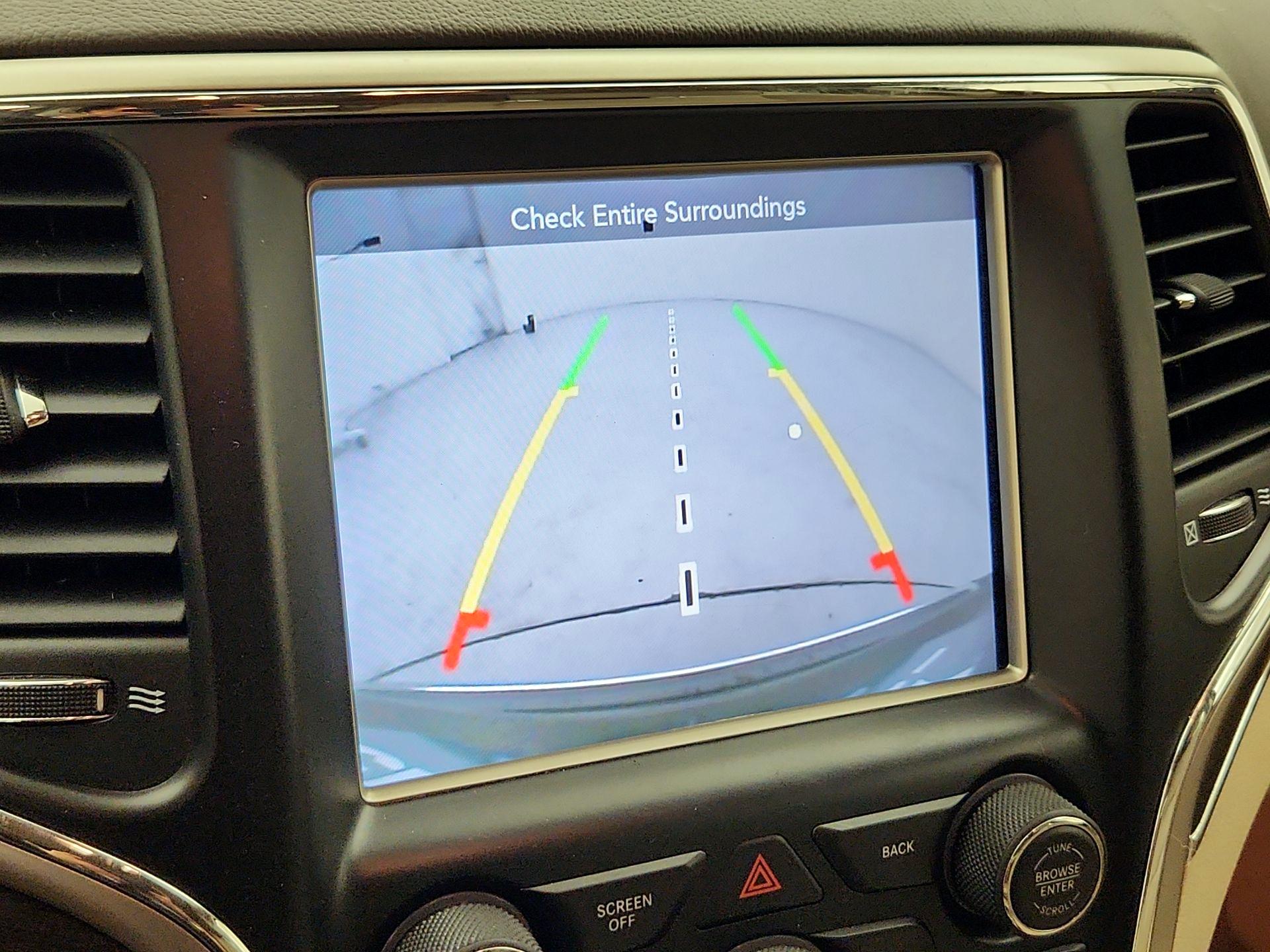 Thumbnail: 2014 Jeep Grand Cherokee - 15