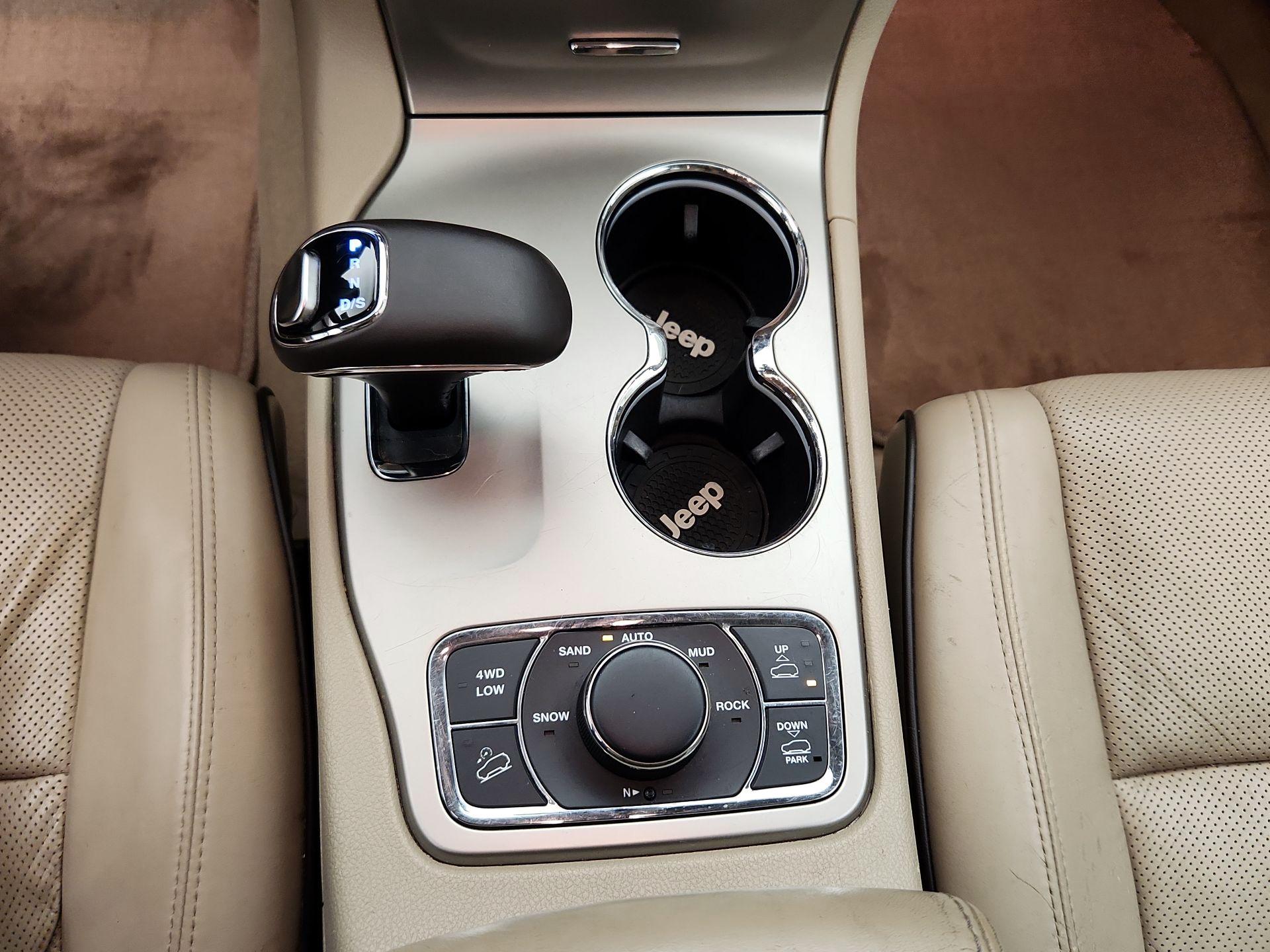 Thumbnail: 2014 Jeep Grand Cherokee - 18